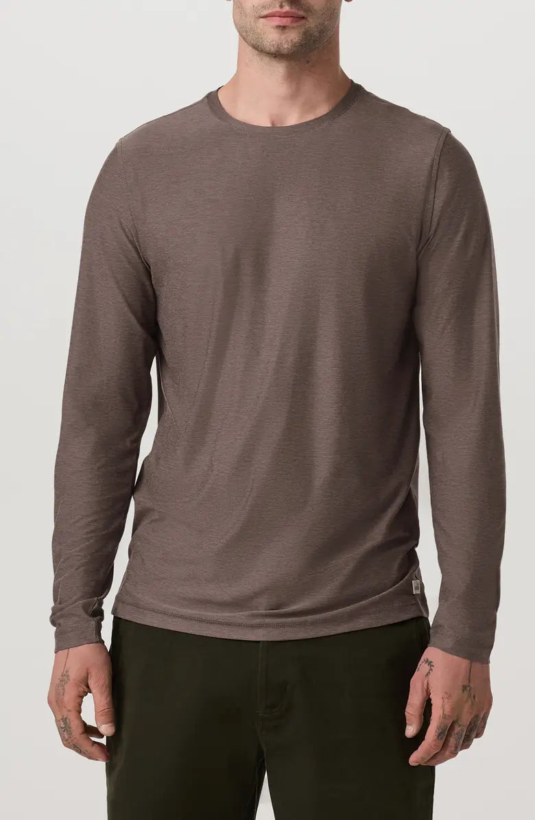 vuori Men's Long Sleeve Strato Tech Tee in Huckleberry Heather