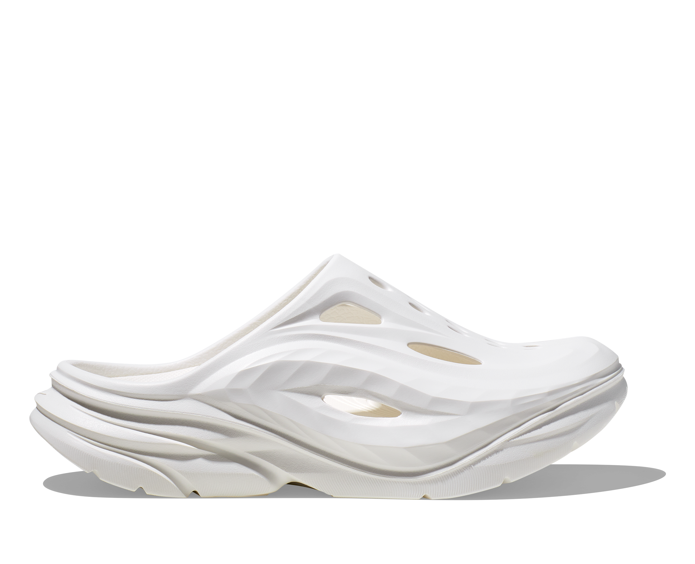 HOKA Ora Recovery Mule in White / White