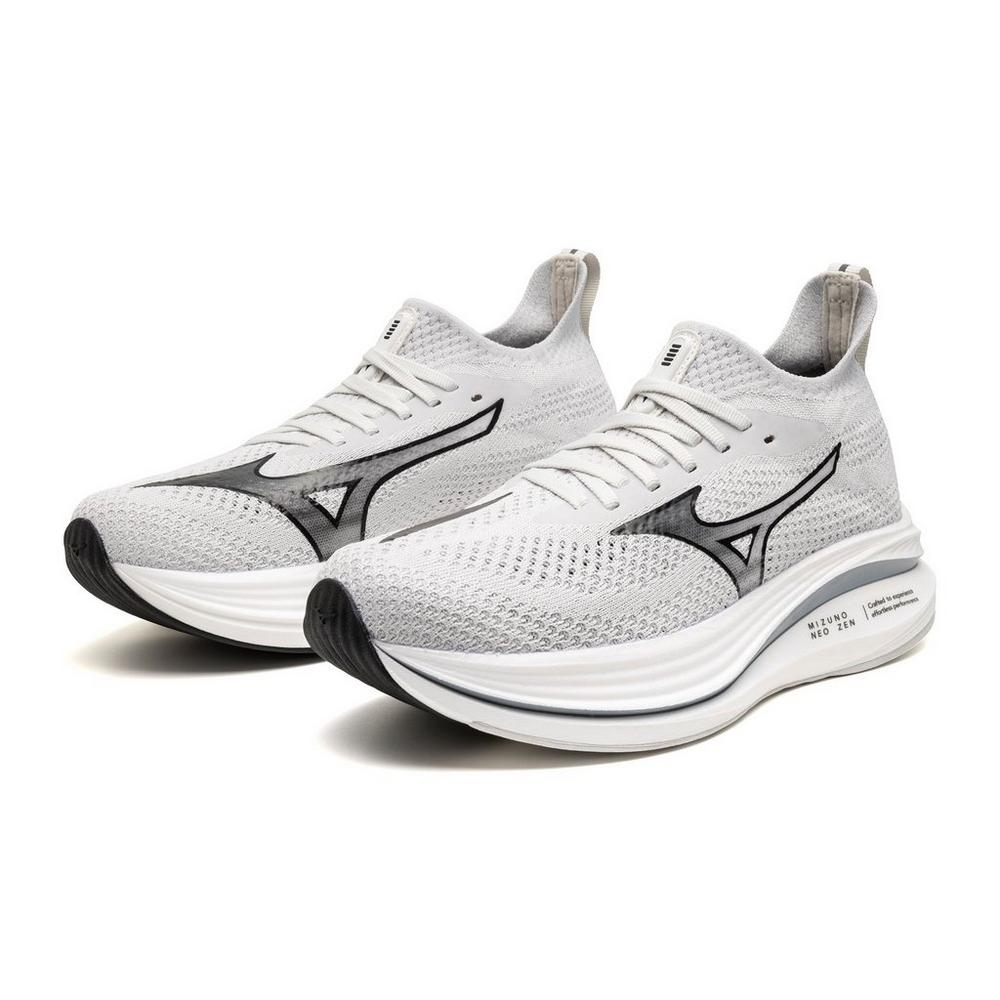 Women's Mizuno Neo Zen Running Shoe in Nimbus Cloud | Black
