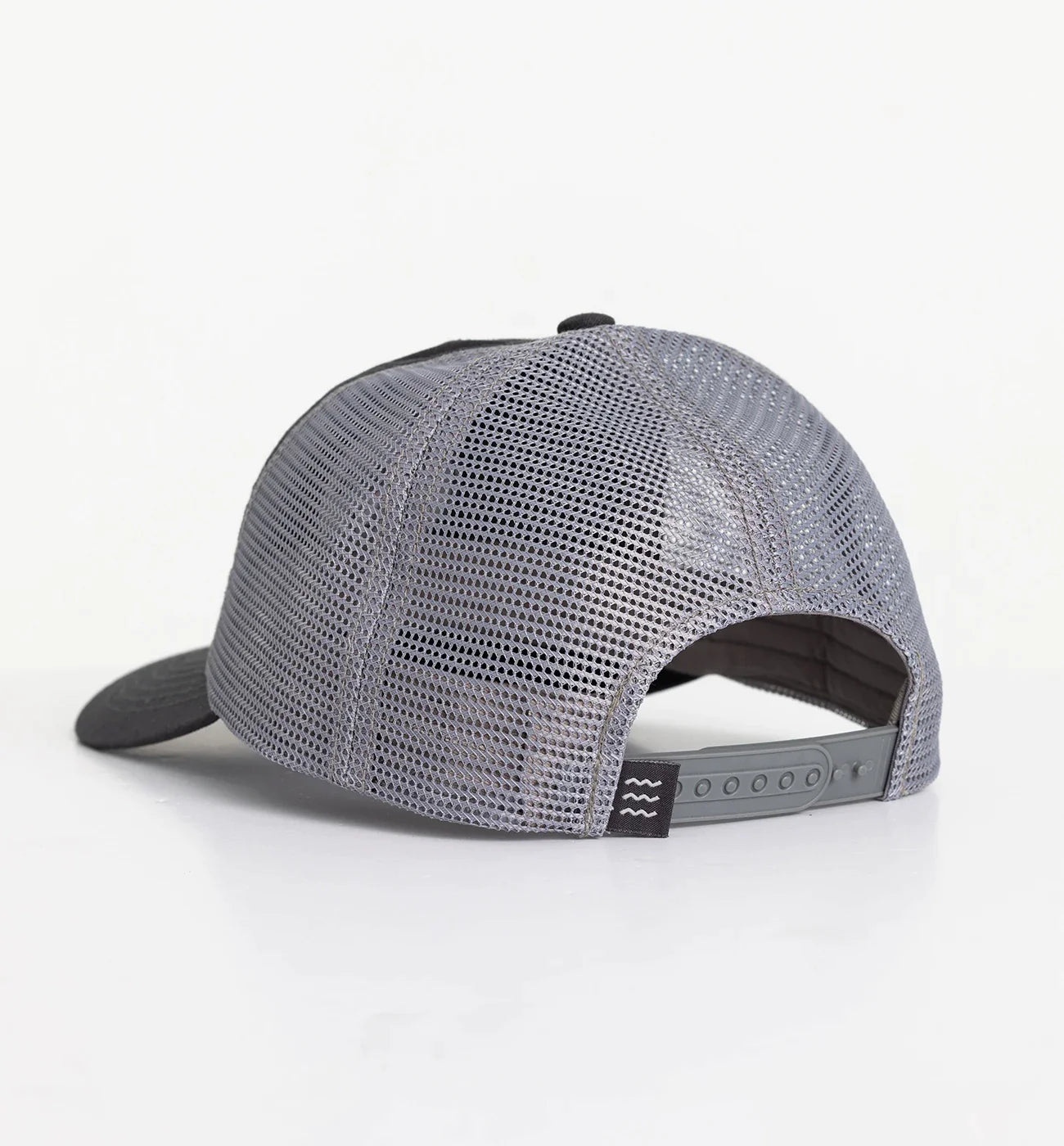 Free Fly Low Pro Badge Trucker Hat in Washed Navy