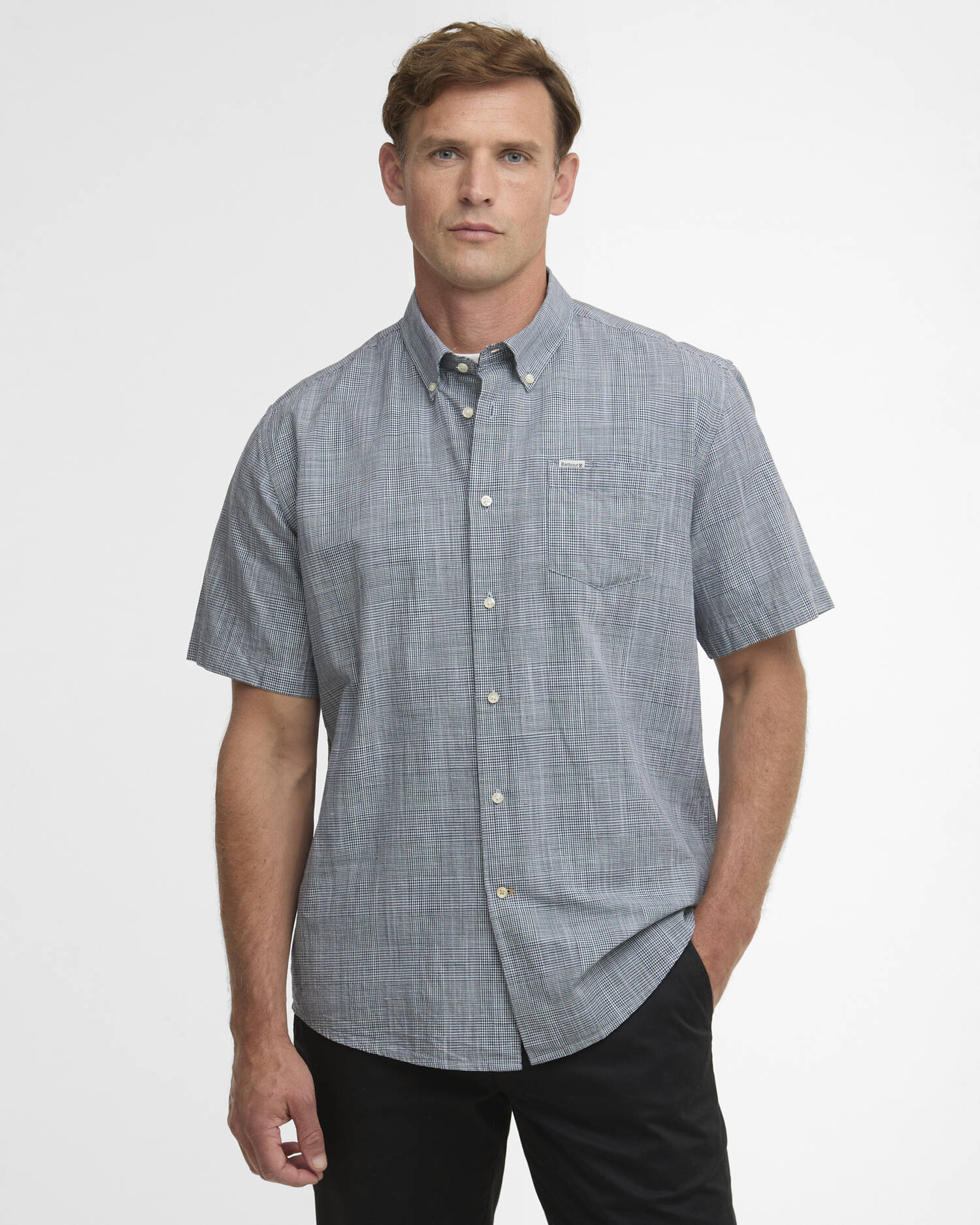 Barbour Fleming Linen Blend Regular Short-Sleeved Shirt in Navy