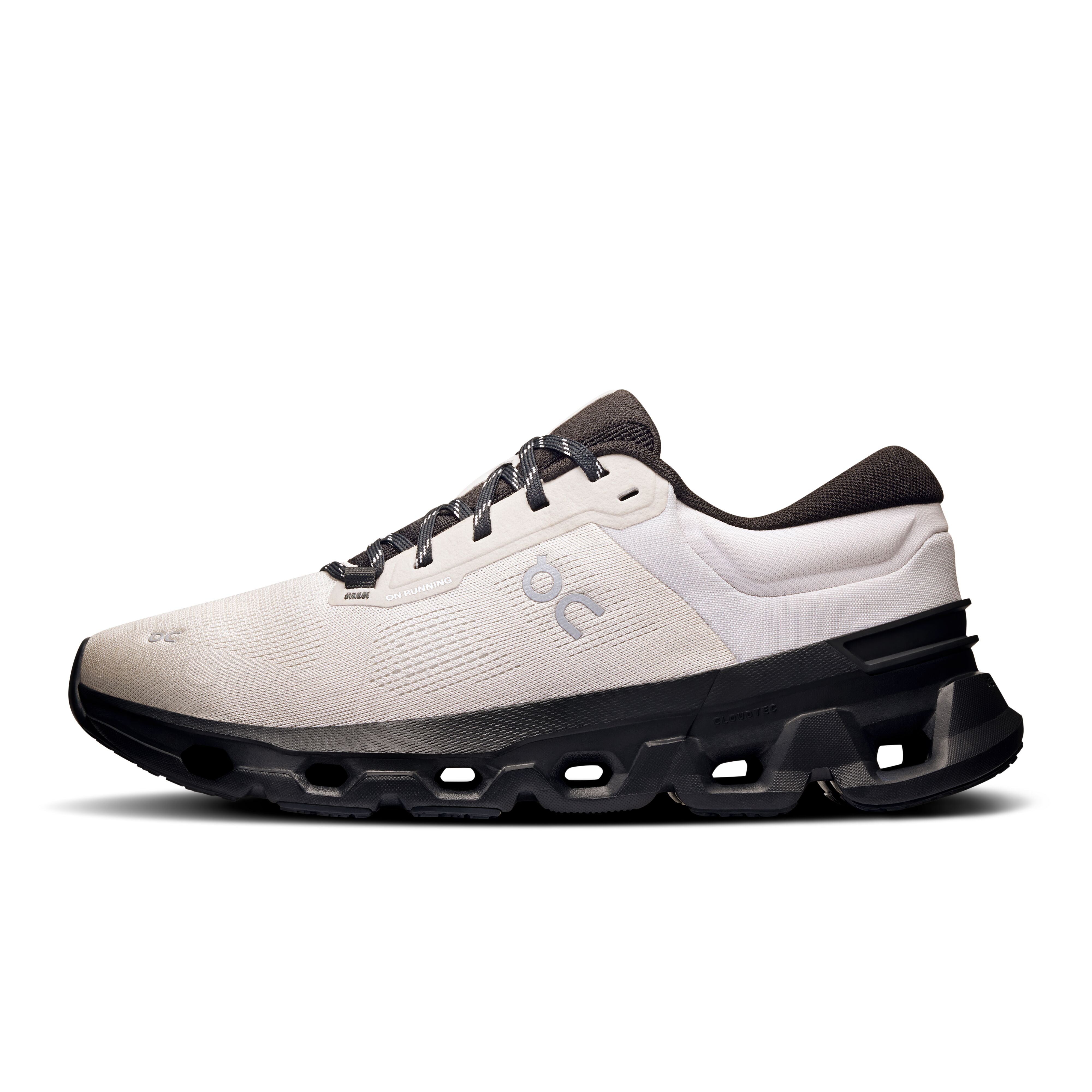 Men's On Cloudflyer 5 Running Shoe in Wolf | Black