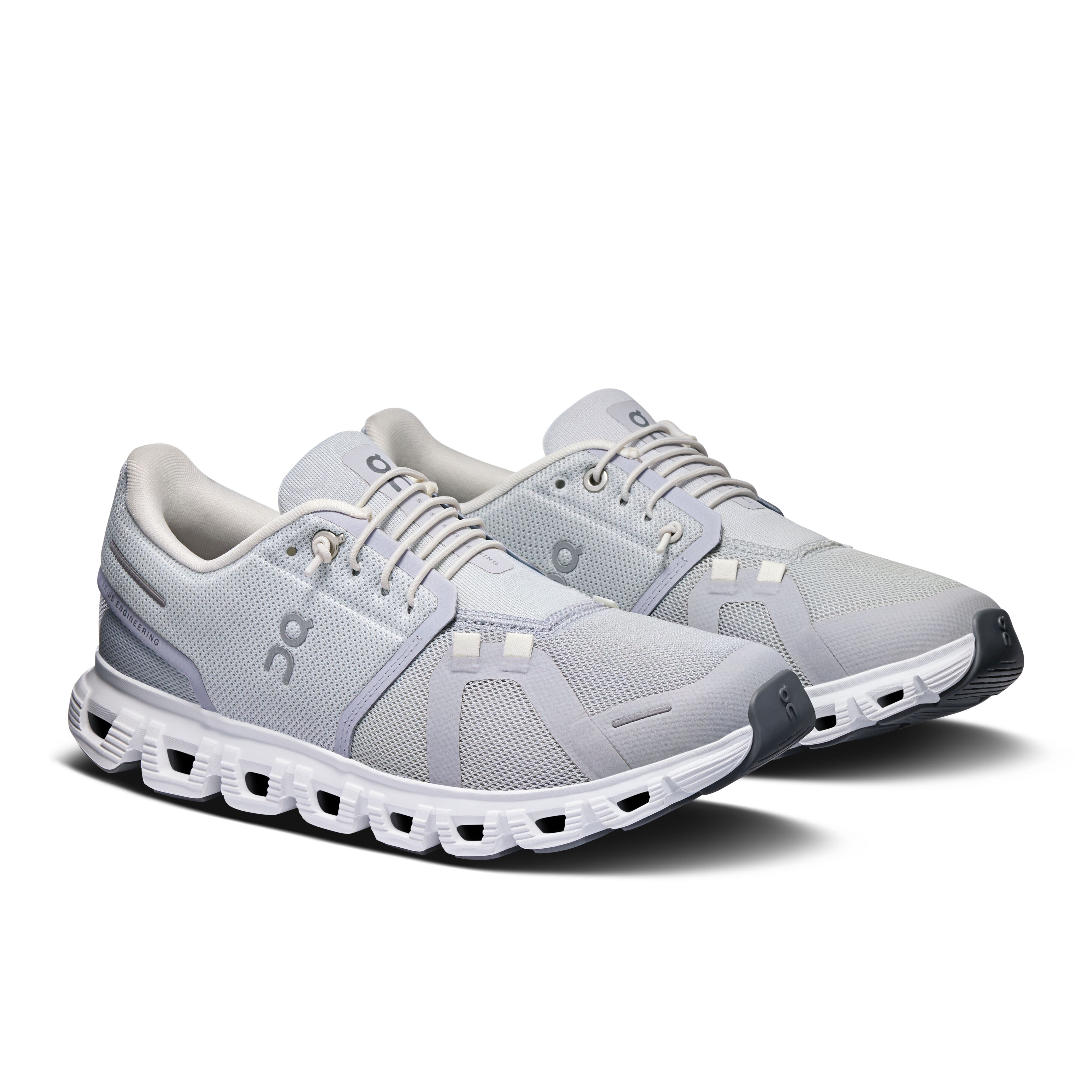 Women's On Cloud 6 Running Shoe in Glacier | White