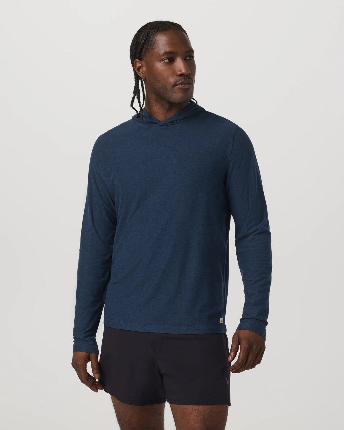 vuori Men's Strato Tech Hoodie in Navy Heather