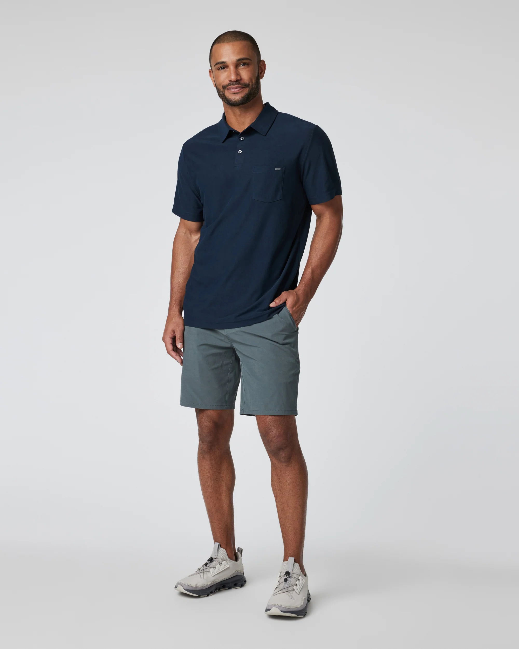 vuori Men's Ace Polo in Ink