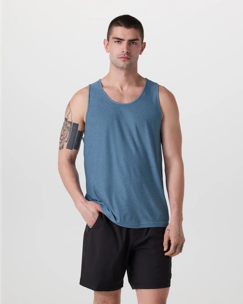 vuori Men's Strato Tech Tank in Pool Blue Heather