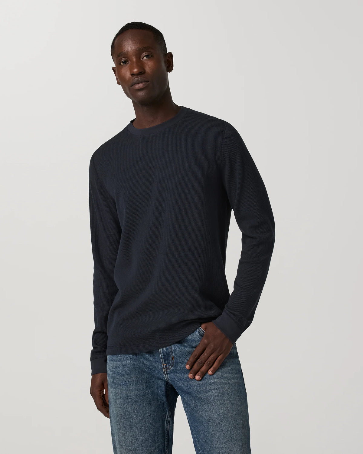 vuori Men's Waffle Crew in Ink