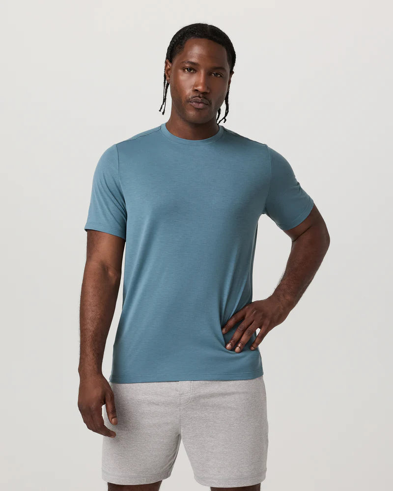 vuori Men's Current Tech Tee in Pond