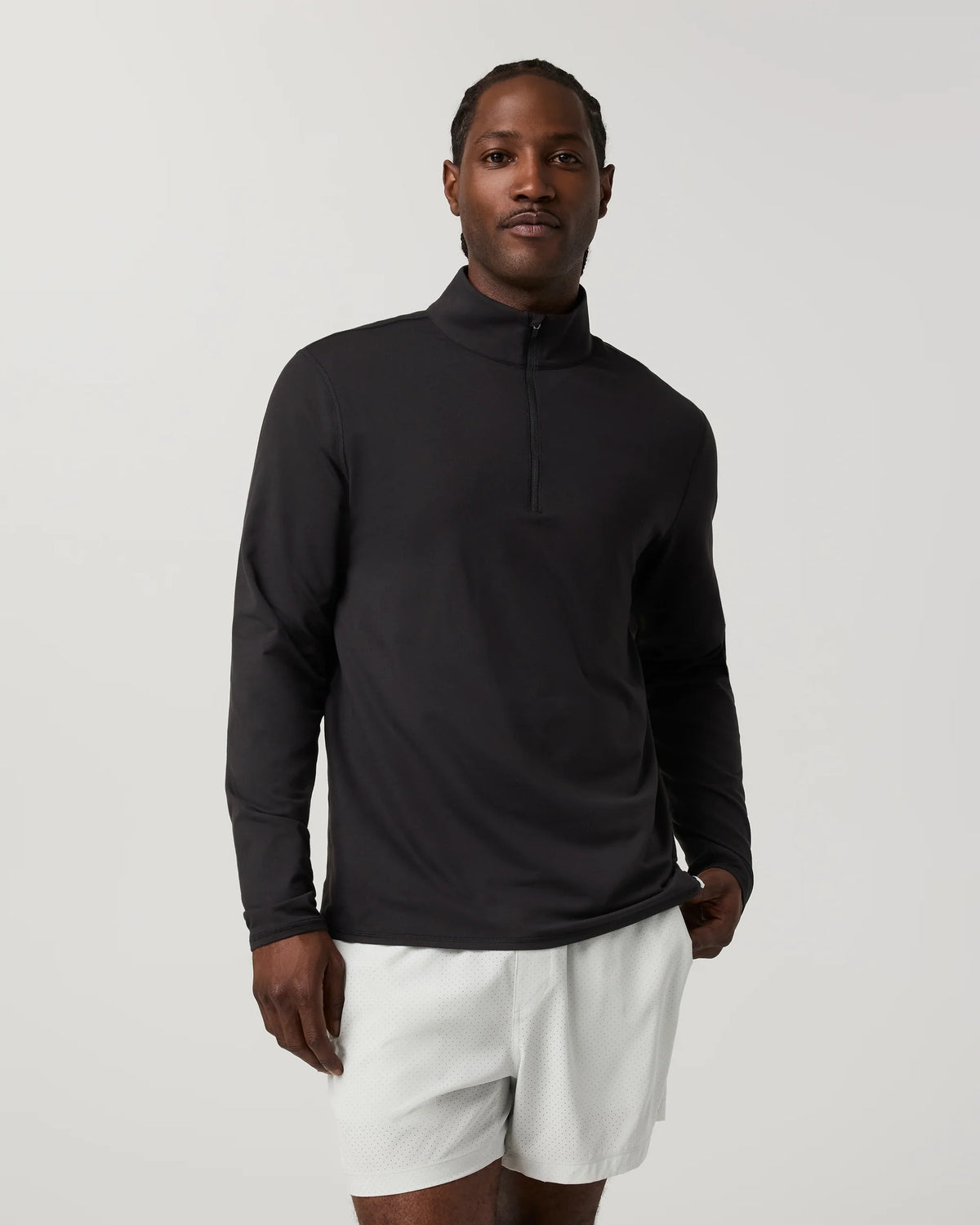 vuori Men's Ponto Half Zip Mock Neck in Black