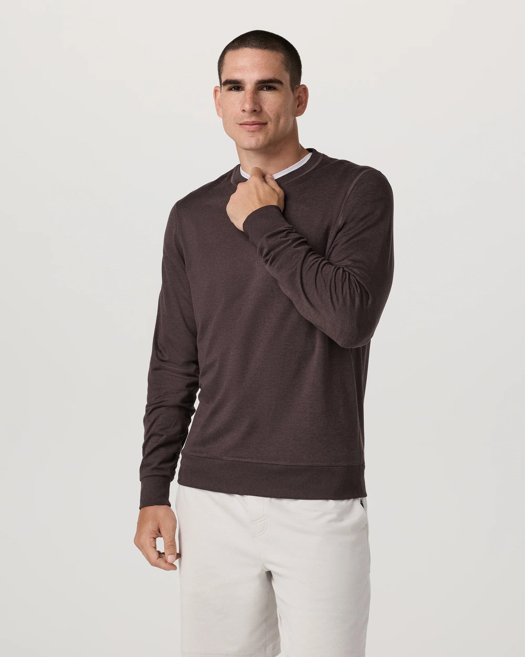 vuori Men's Long Sleeve Ponto Performance Crew in Sangria Heather