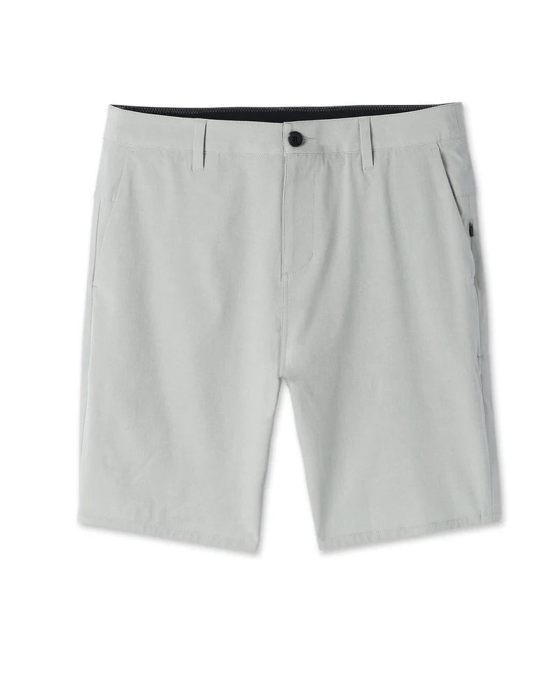 vuori Men's Aim Short in Sky Grey