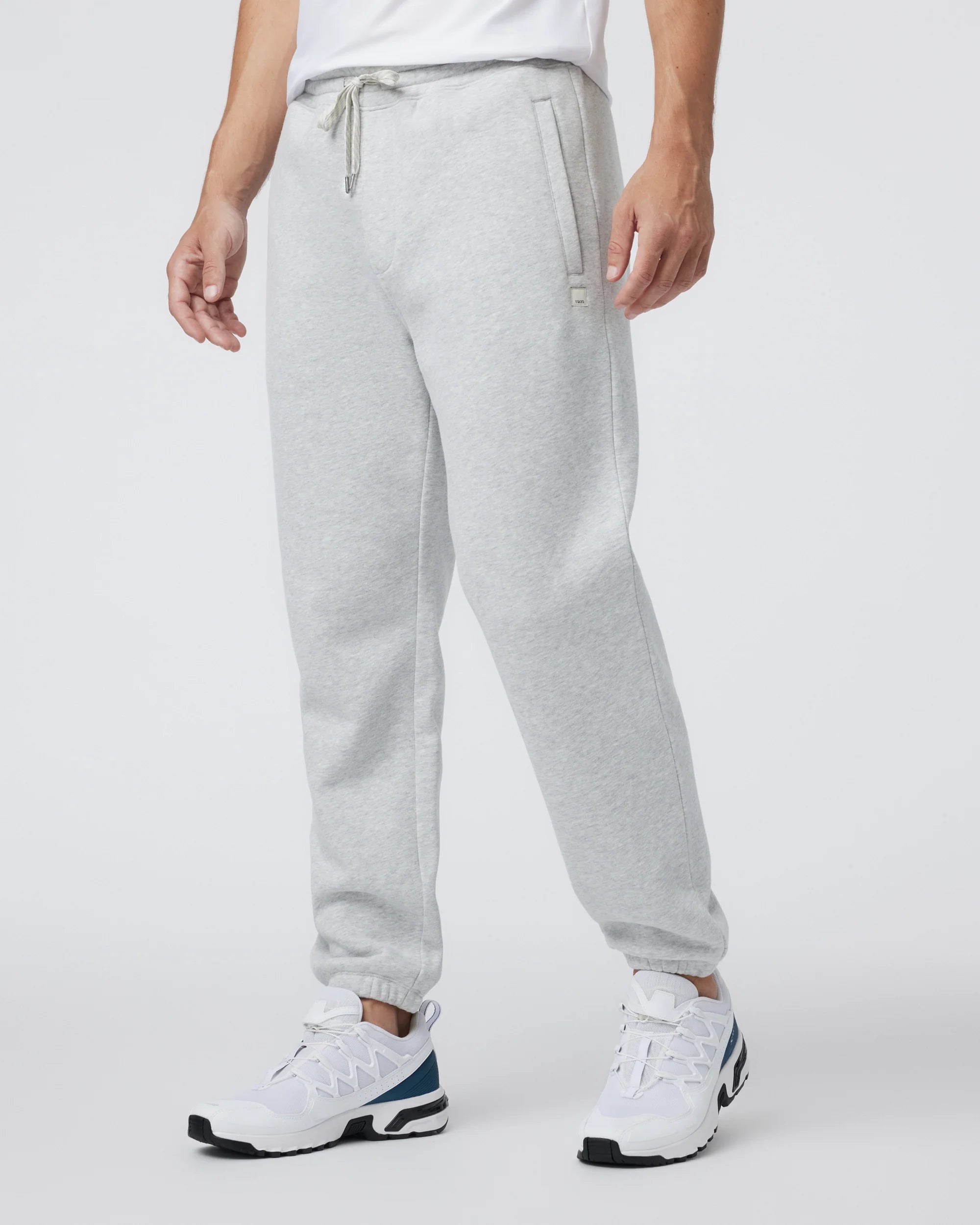 vuori Men's Seaside Sweatpant - Long in Light Heather Grey