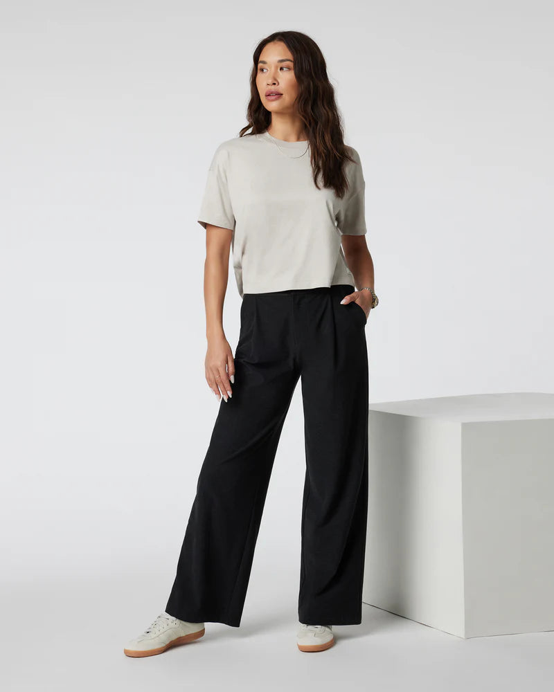 vuori Women's Energy Tee in Ecru Heather