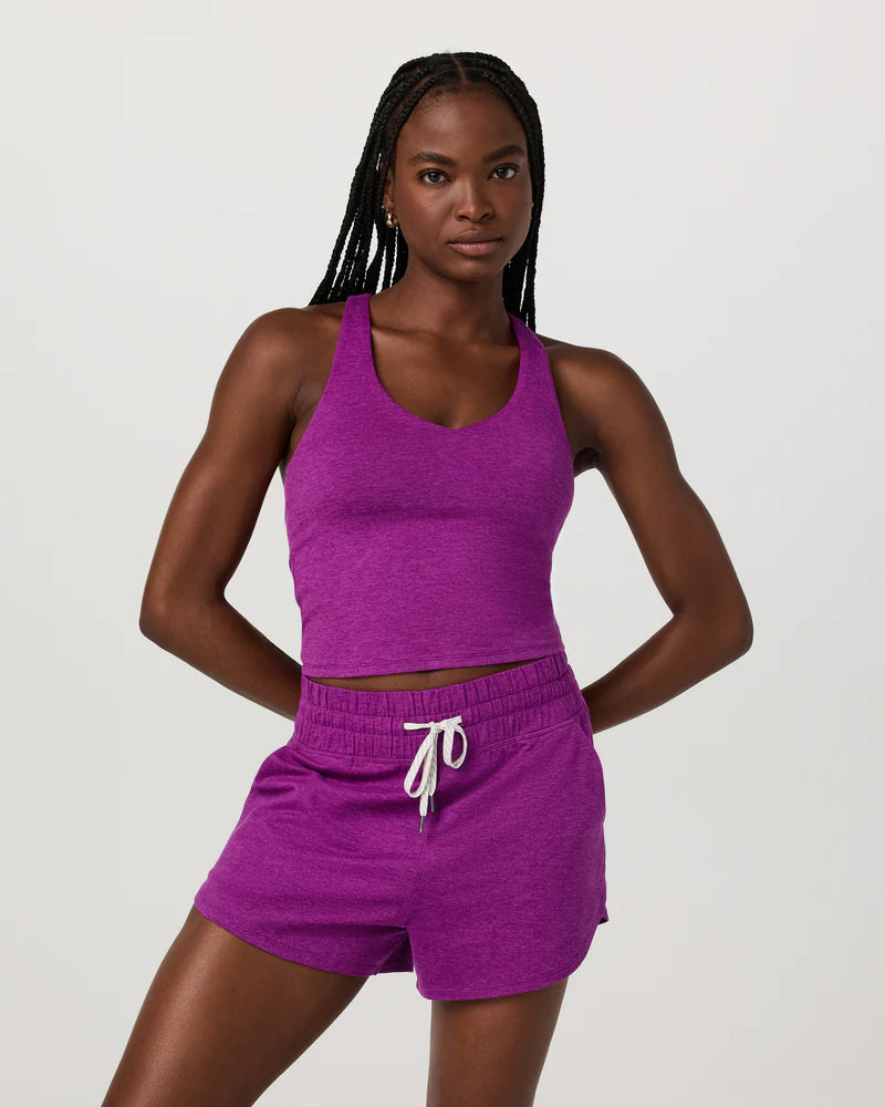 vuori Women's Halo Performance Crop Tank 2.0 in Magenta Heather