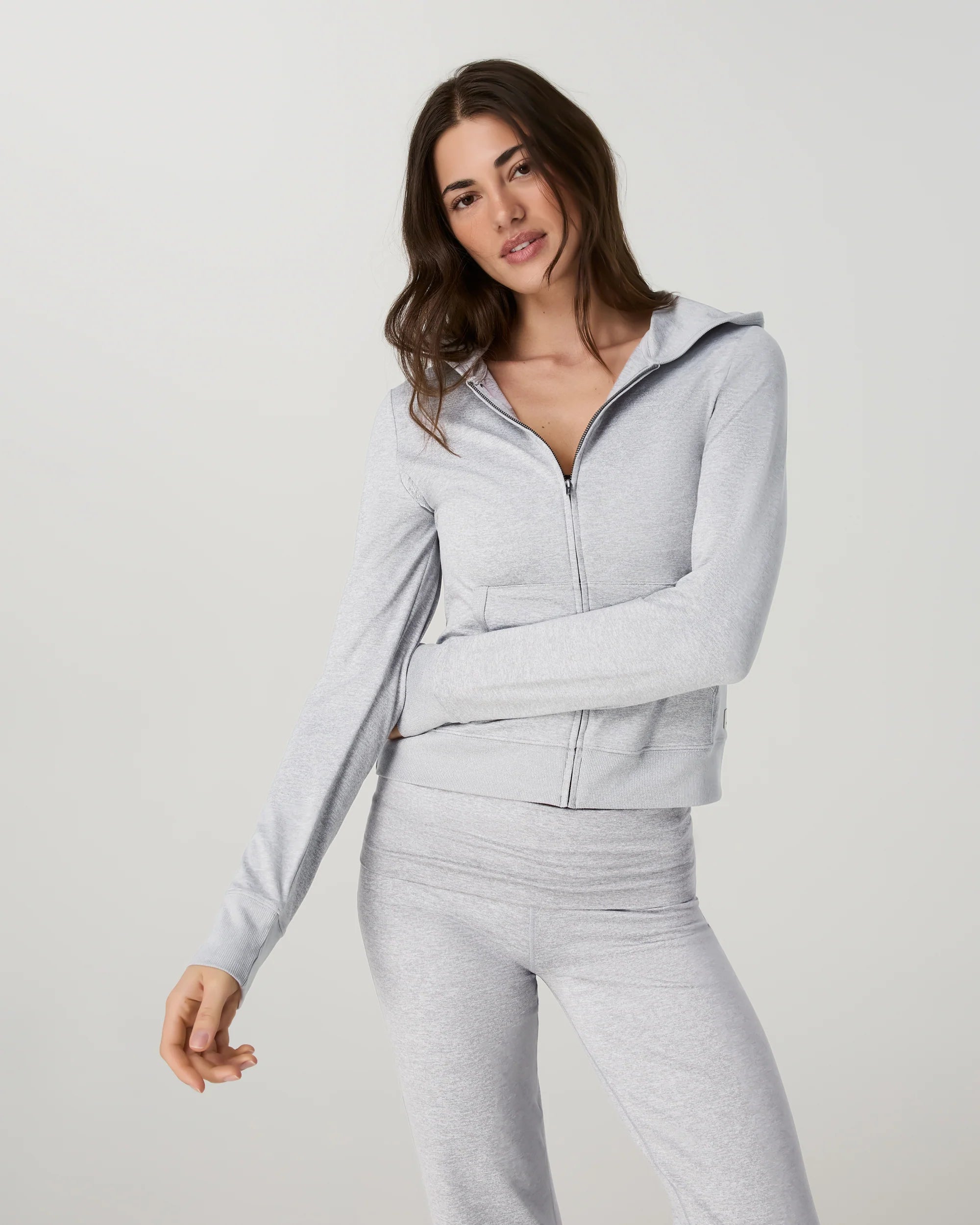 vuori Women's Halo Mini Full Zip Hoodie in Pale Grey Heather