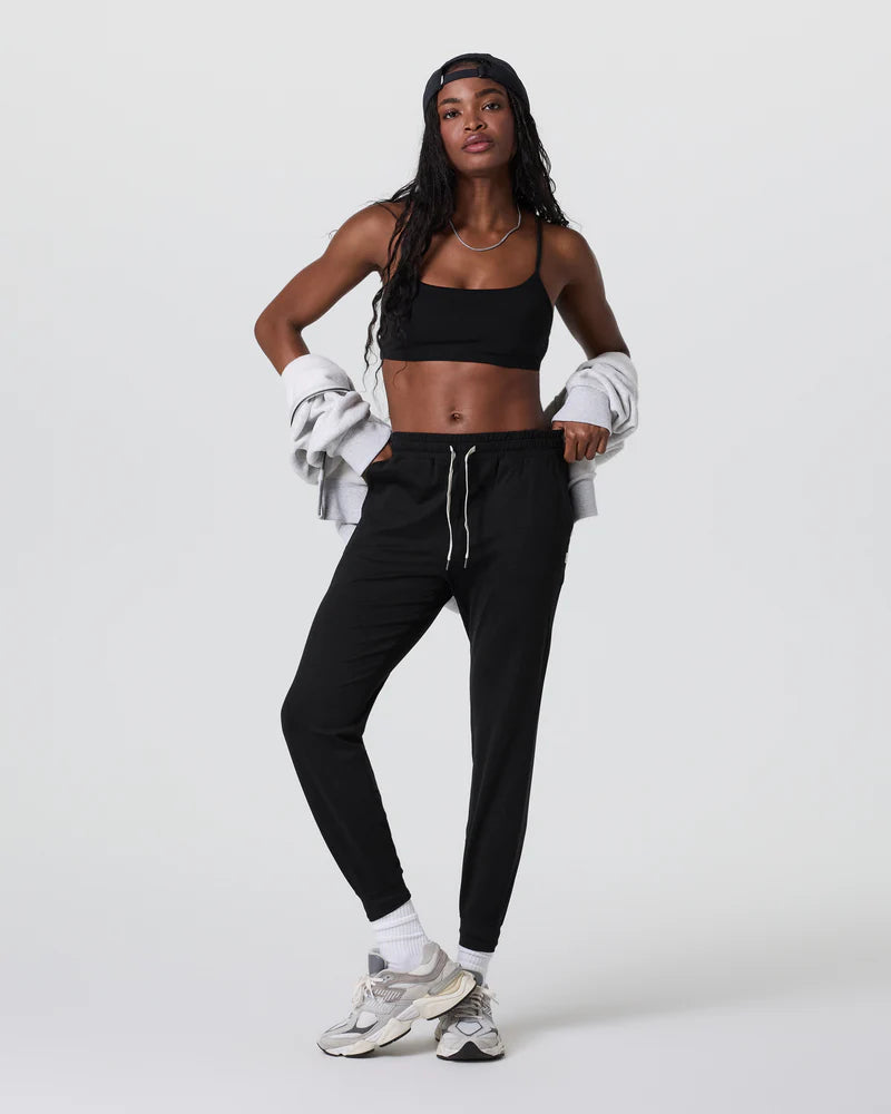 vuori Women's Performance Jogger in Black Heather