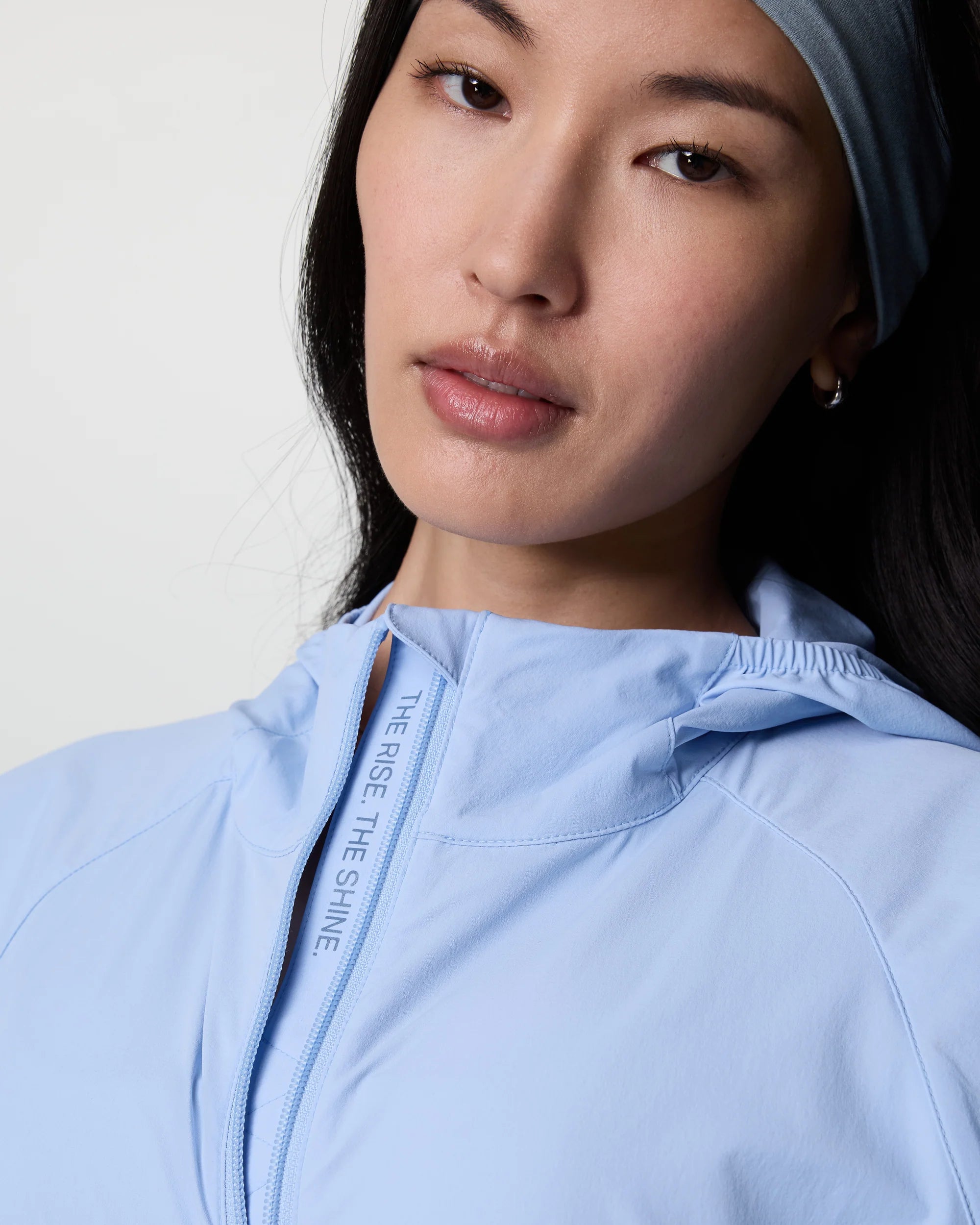 vuori Women's Renew Trainer Shell in Surf