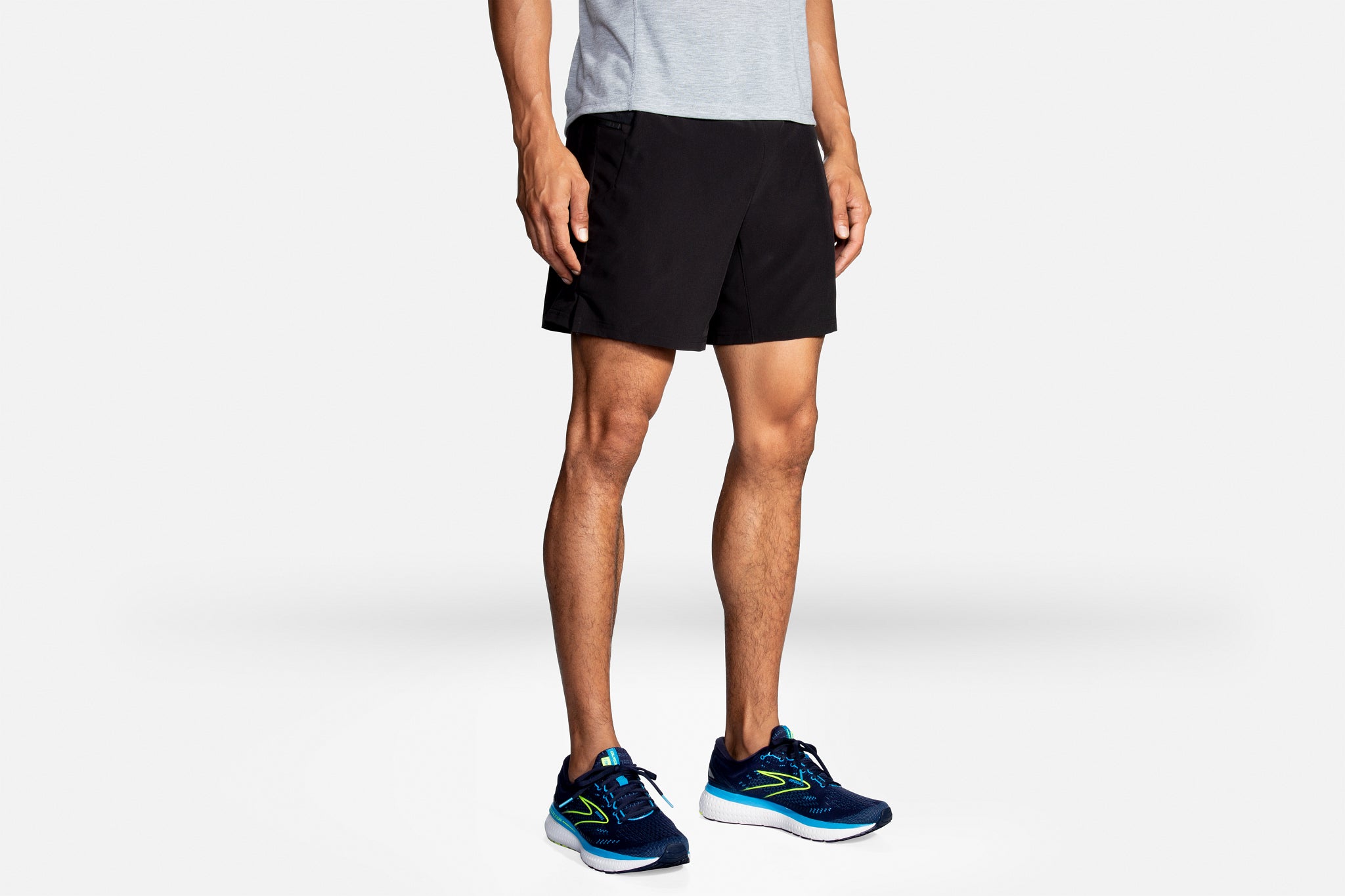 Men's Brooks Sherpa 7" 2-in-1 Short in Black