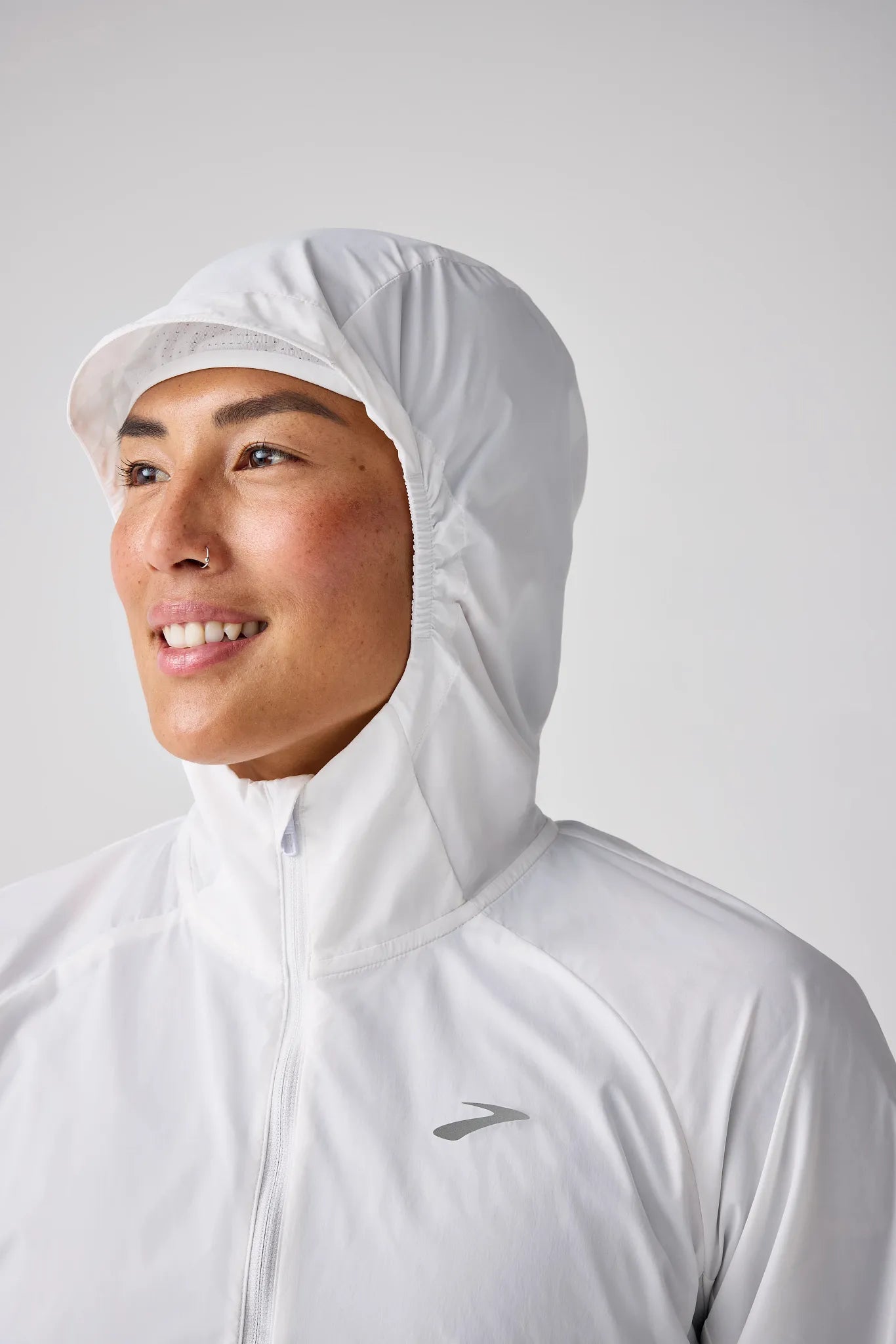 Women's Brooks Canopy Packable Jacket in White