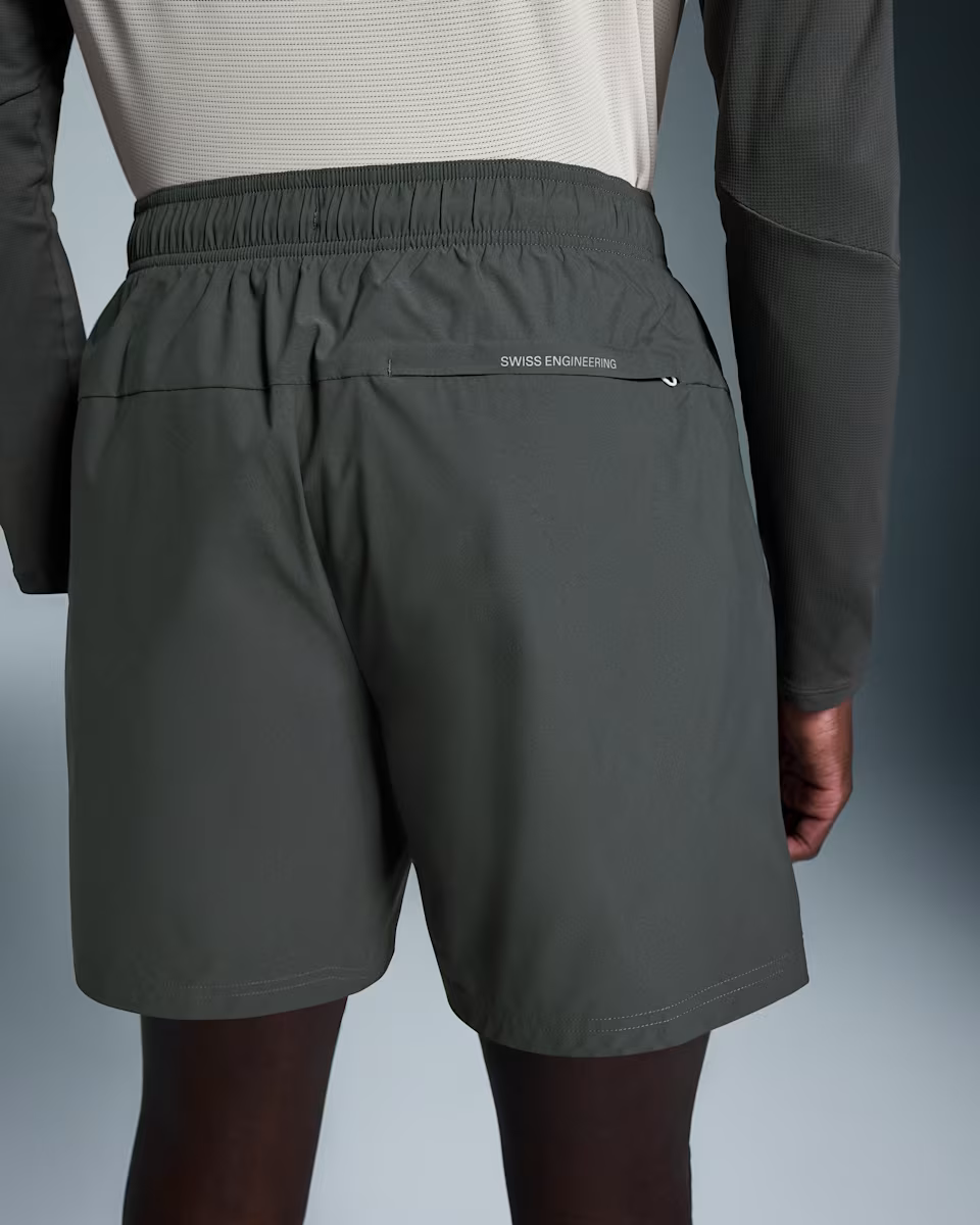 Men's On 5" Core Shorts in Eclipse
