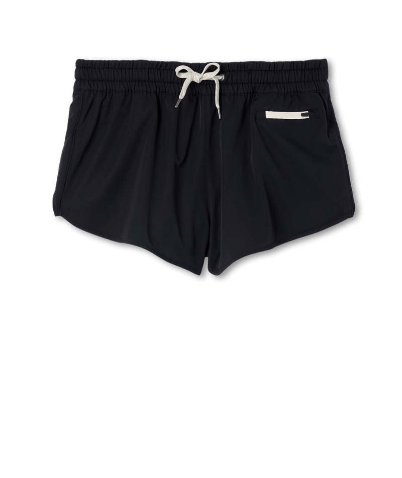 vuori Women's Clementine 2.0 Short 2.5" in Black