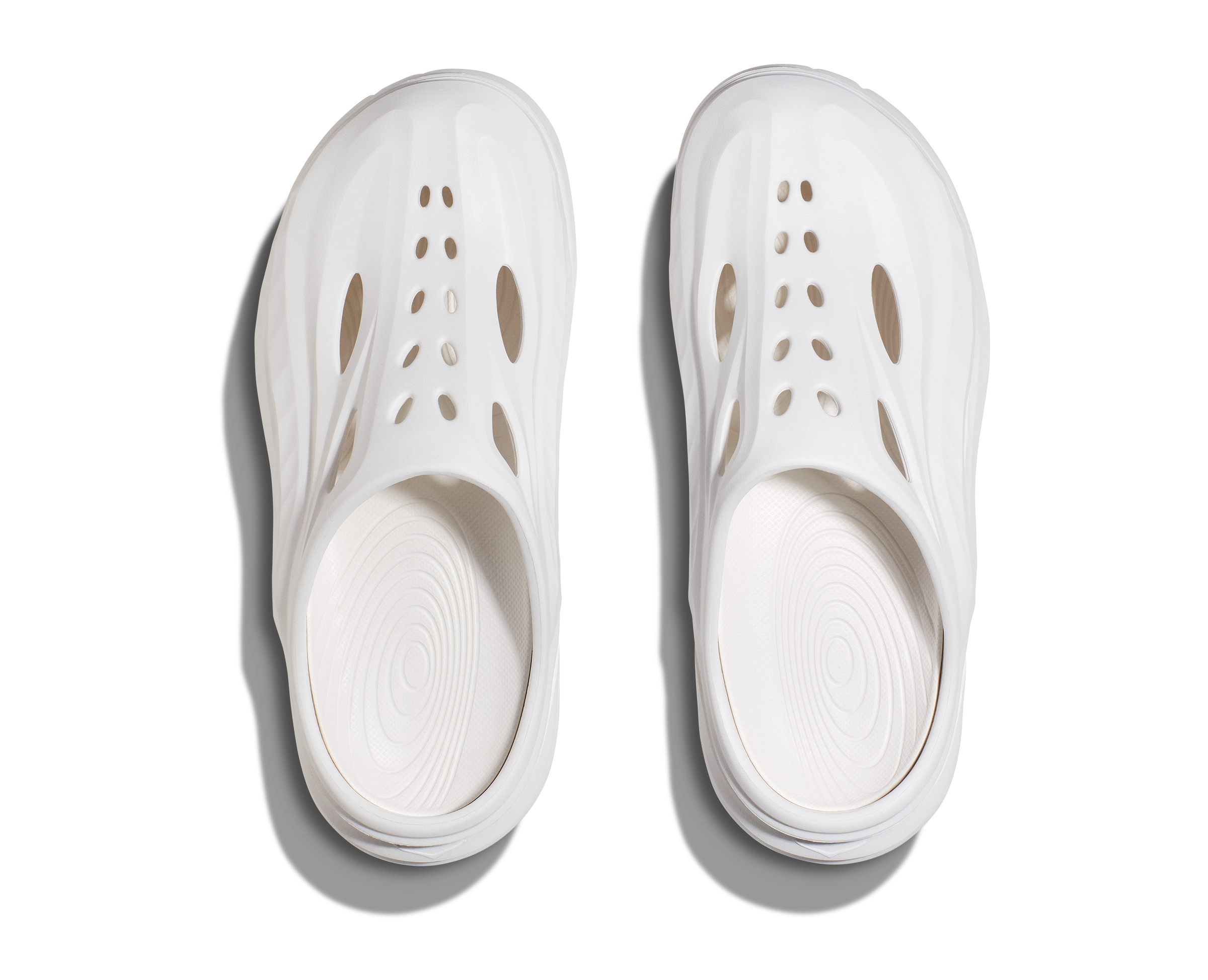 HOKA Ora Recovery Mule in White / White