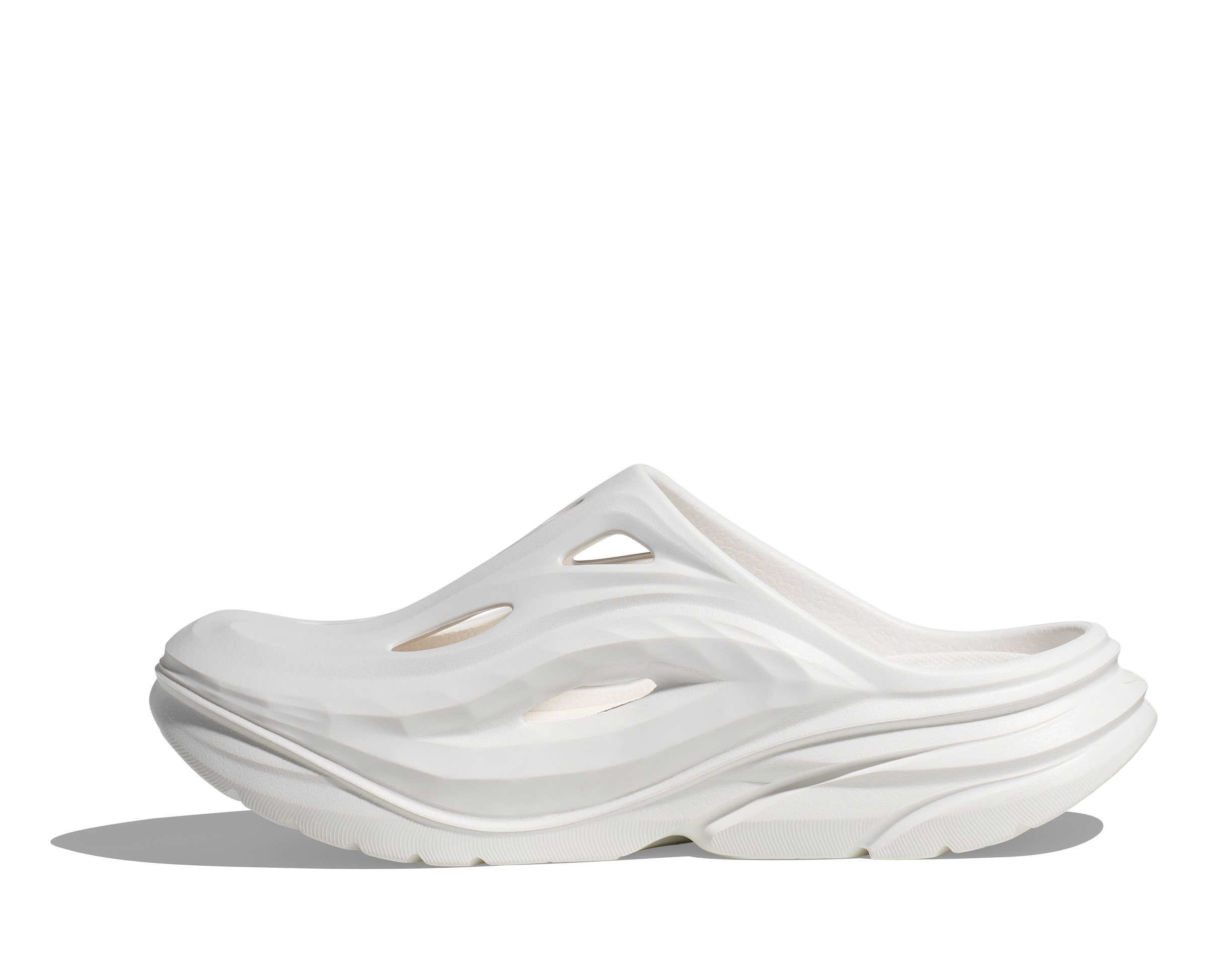 HOKA Ora Recovery Mule in White / White