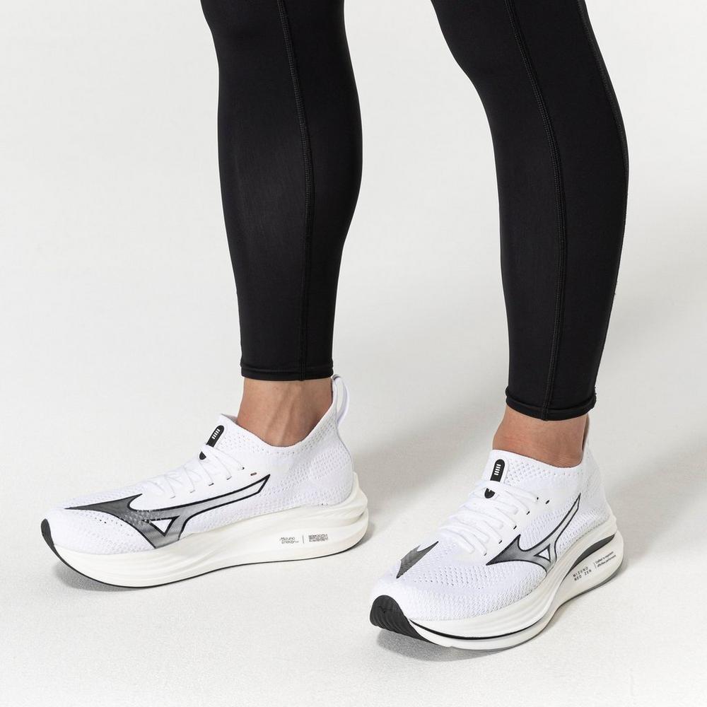 Men's Mizuno Neo Zen Running Shoe in White Black