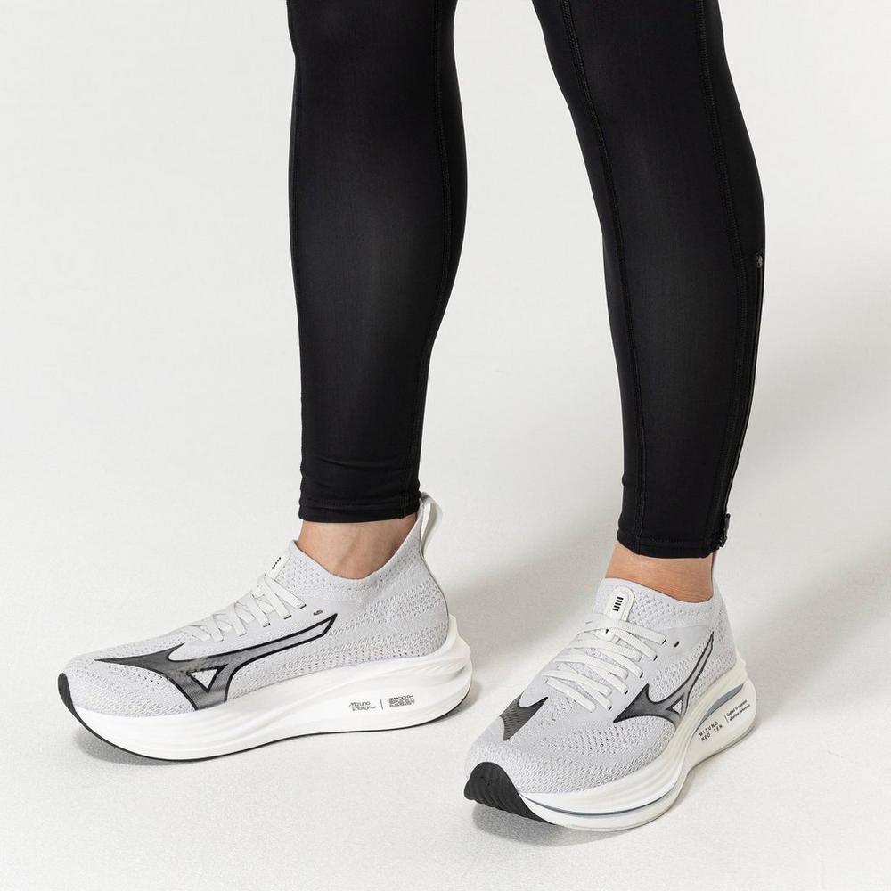 Women's Mizuno Neo Zen Running Shoe in Nimbus Cloud | Black