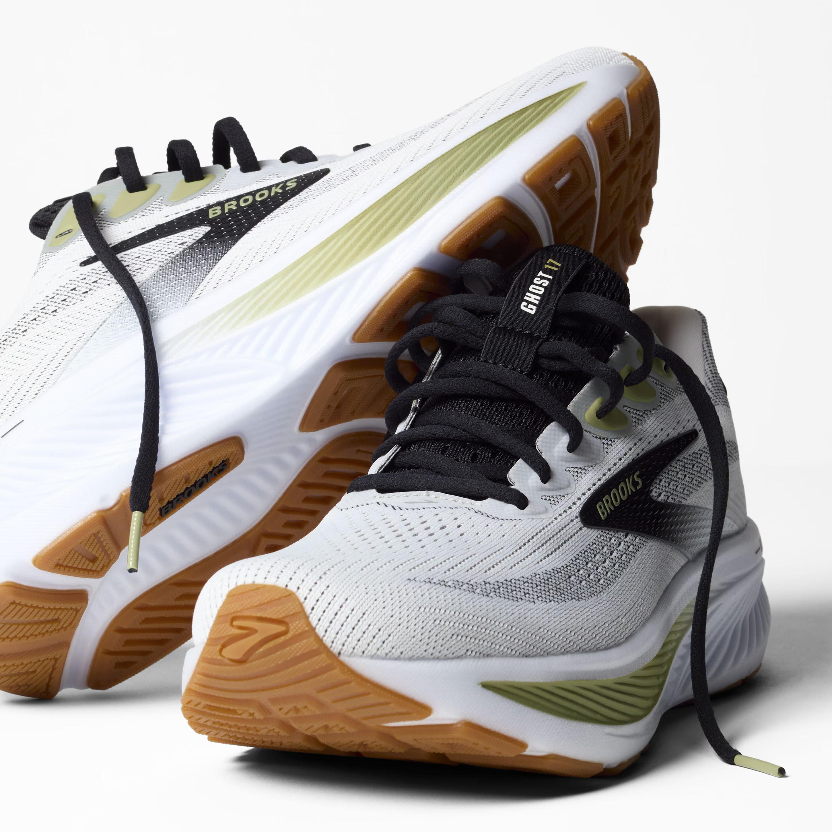 Men's Brooks Ghost 17 Road Running Shoe in White/Black/Tea