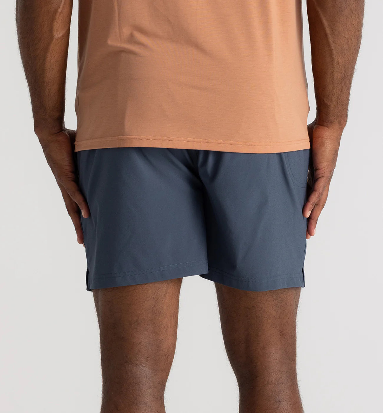 Free Fly Men's Lined Active Breeze Short 5.5 in Blue Dusk II