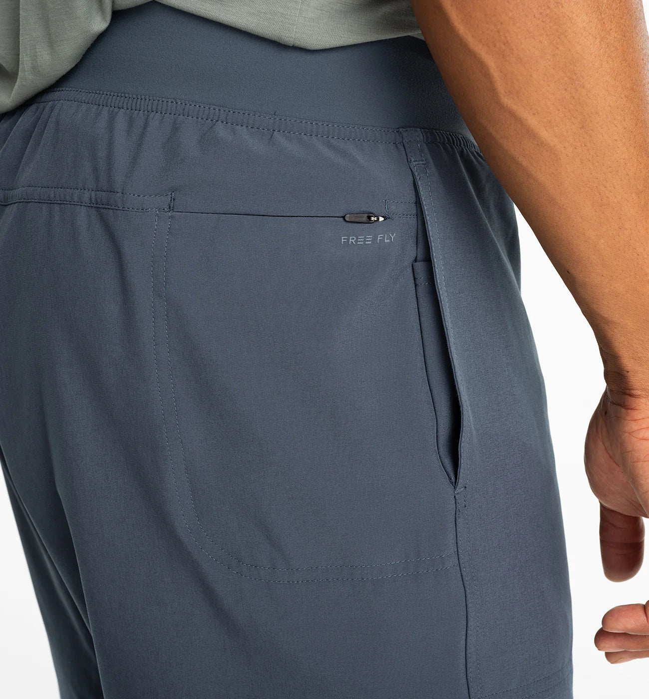 Free Fly Men's Lined Active Breeze Short 5.5 in Blue Dusk II