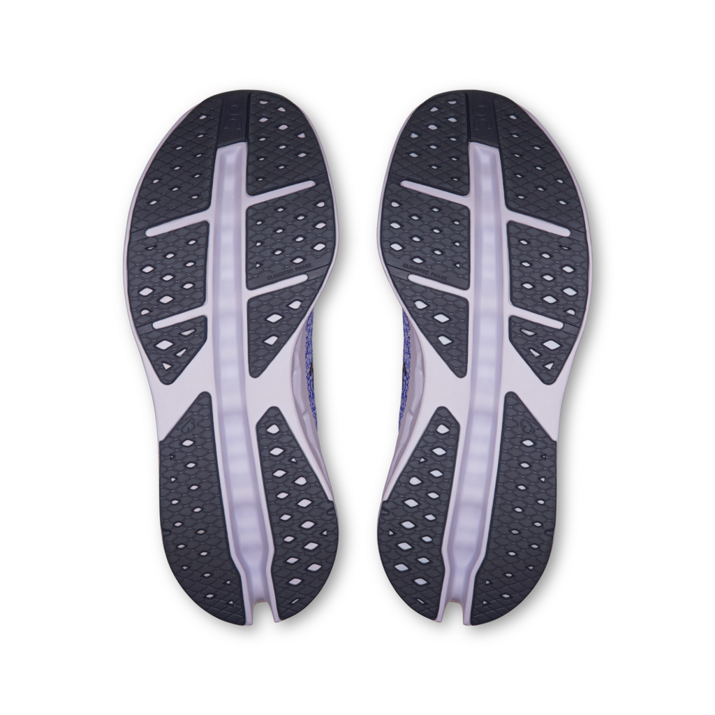 Women's On Cloudsurfer Max Running Shoe in Sailor | Thistle