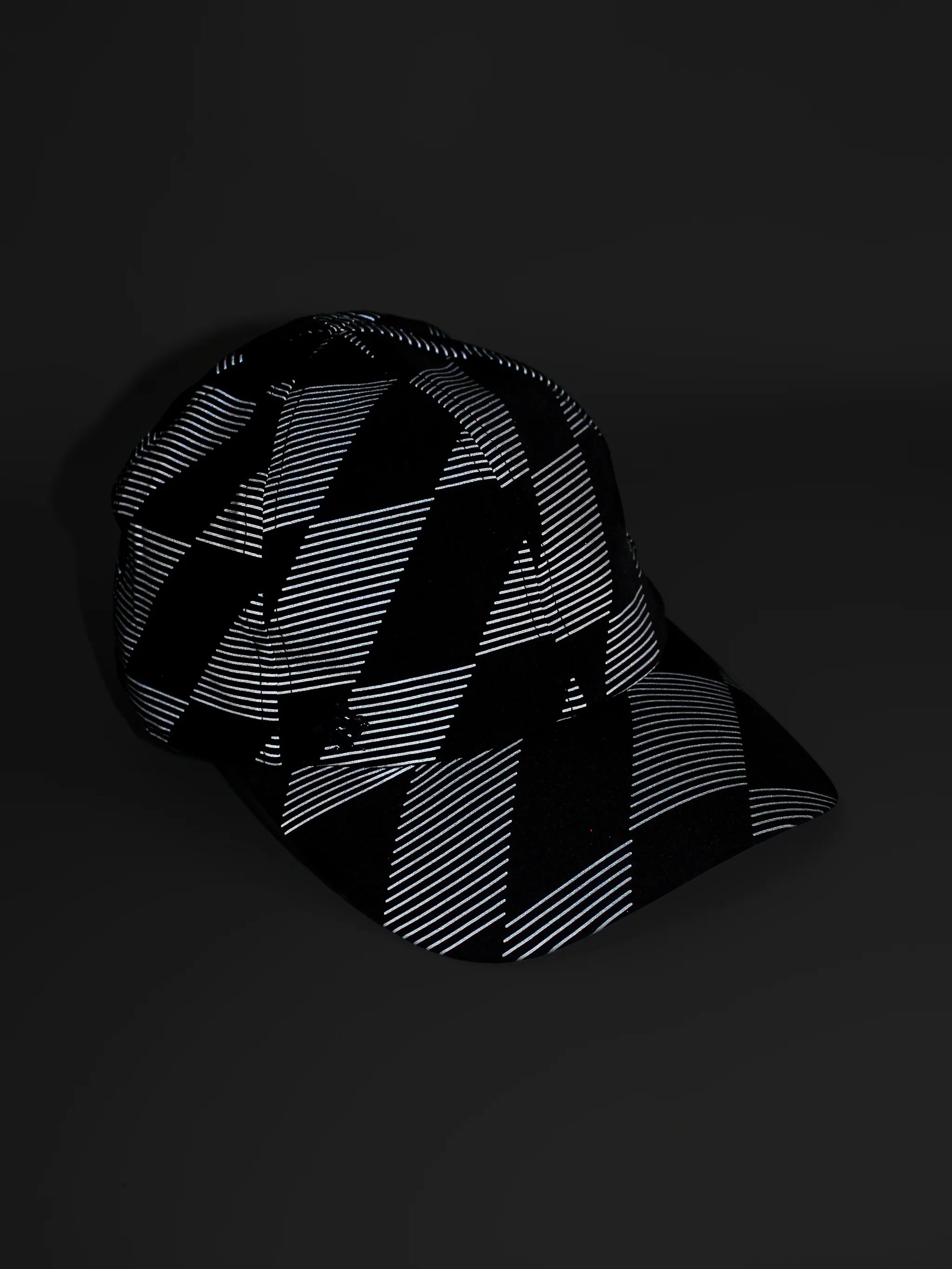 rabbit Women's Low Light Tech Cap in Carbon