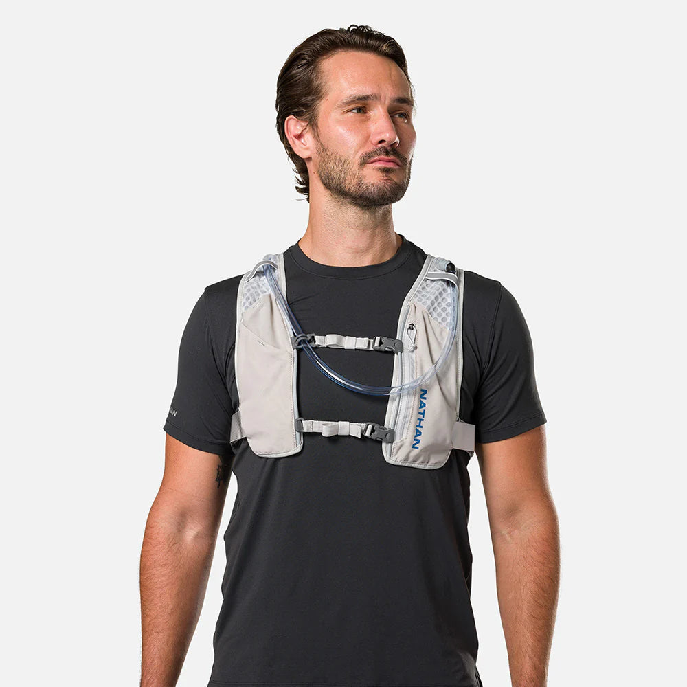 Nathan QuickStart 3.0 4 Liter Hydration Pack in Vapor Grey/Deep Blue