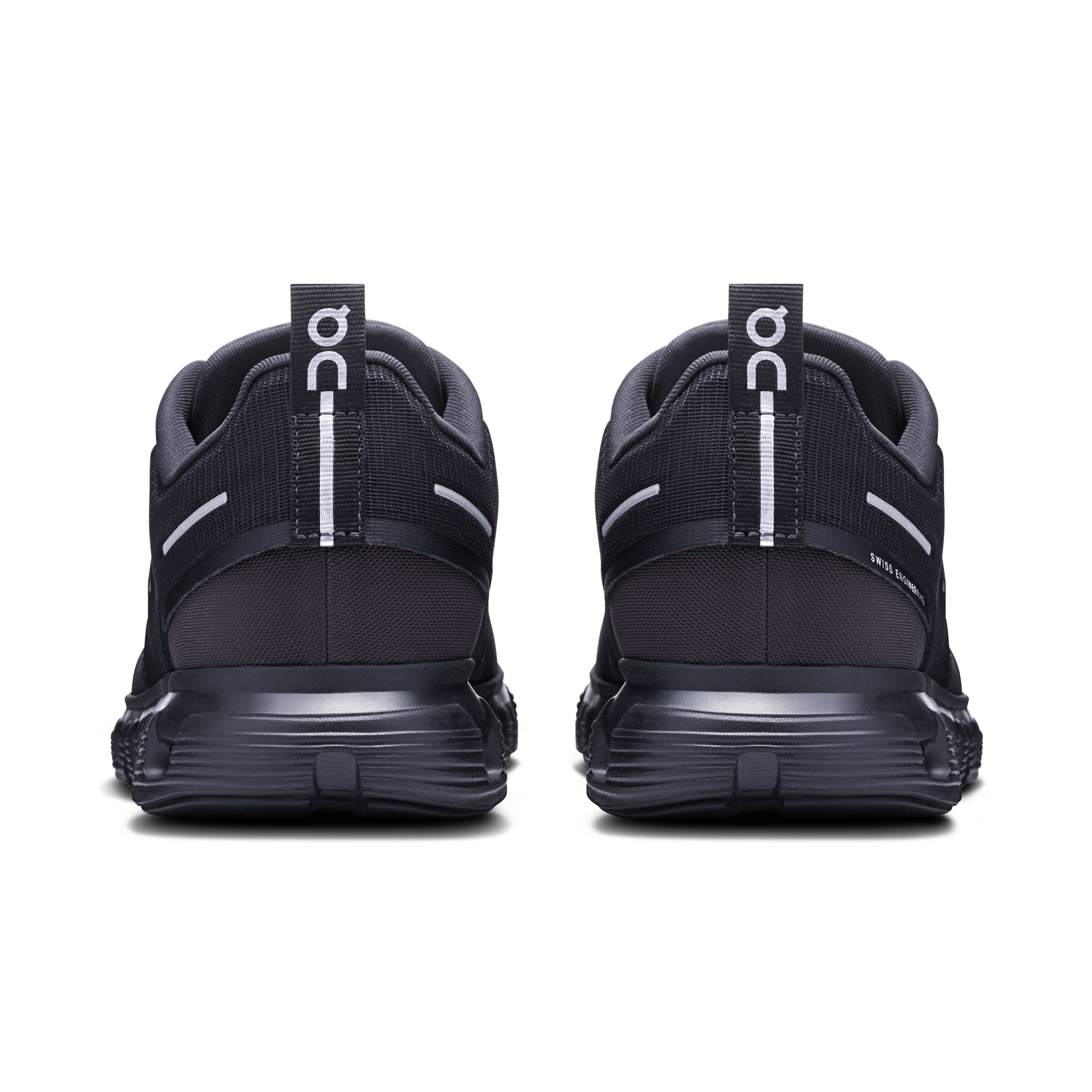 Men's On Cloud 6 Waterproof Shoe in Black | Black
