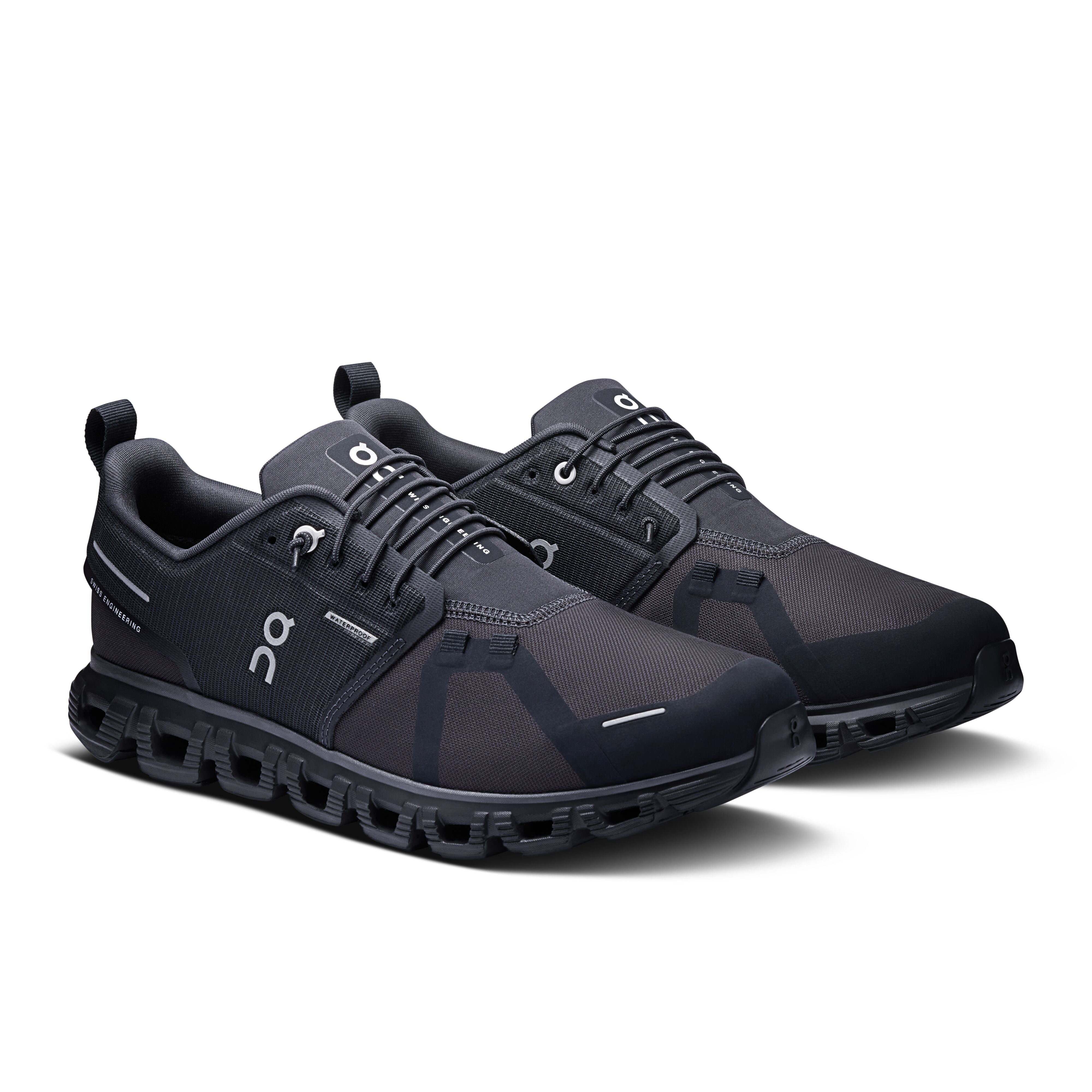 Men's On Cloud 6 Waterproof Shoe in Black | Black
