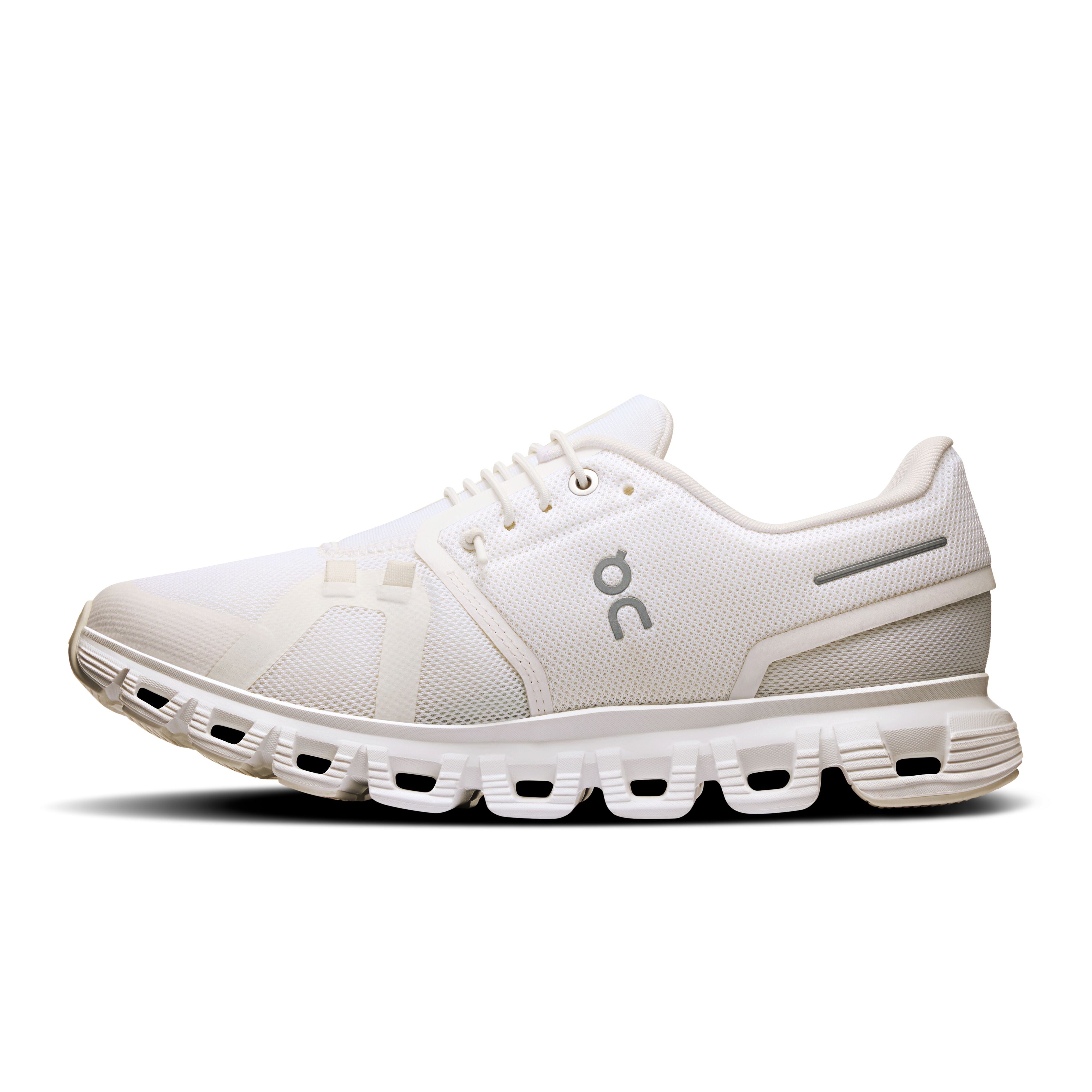 Women's On Cloud 6 Running Shoe in White | White