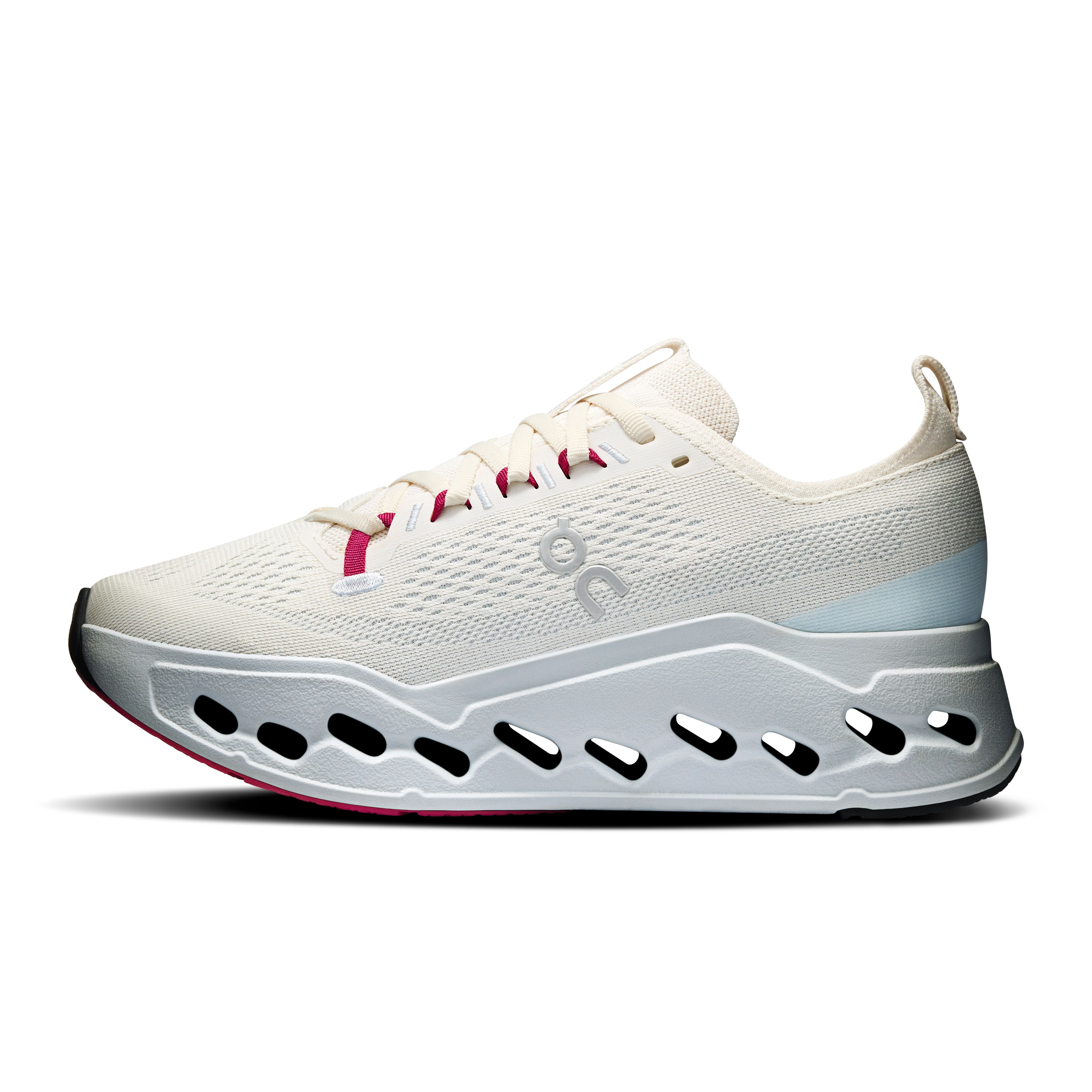 Women's On Cloudsurfer Max Running Shoe in Ivory | Artic