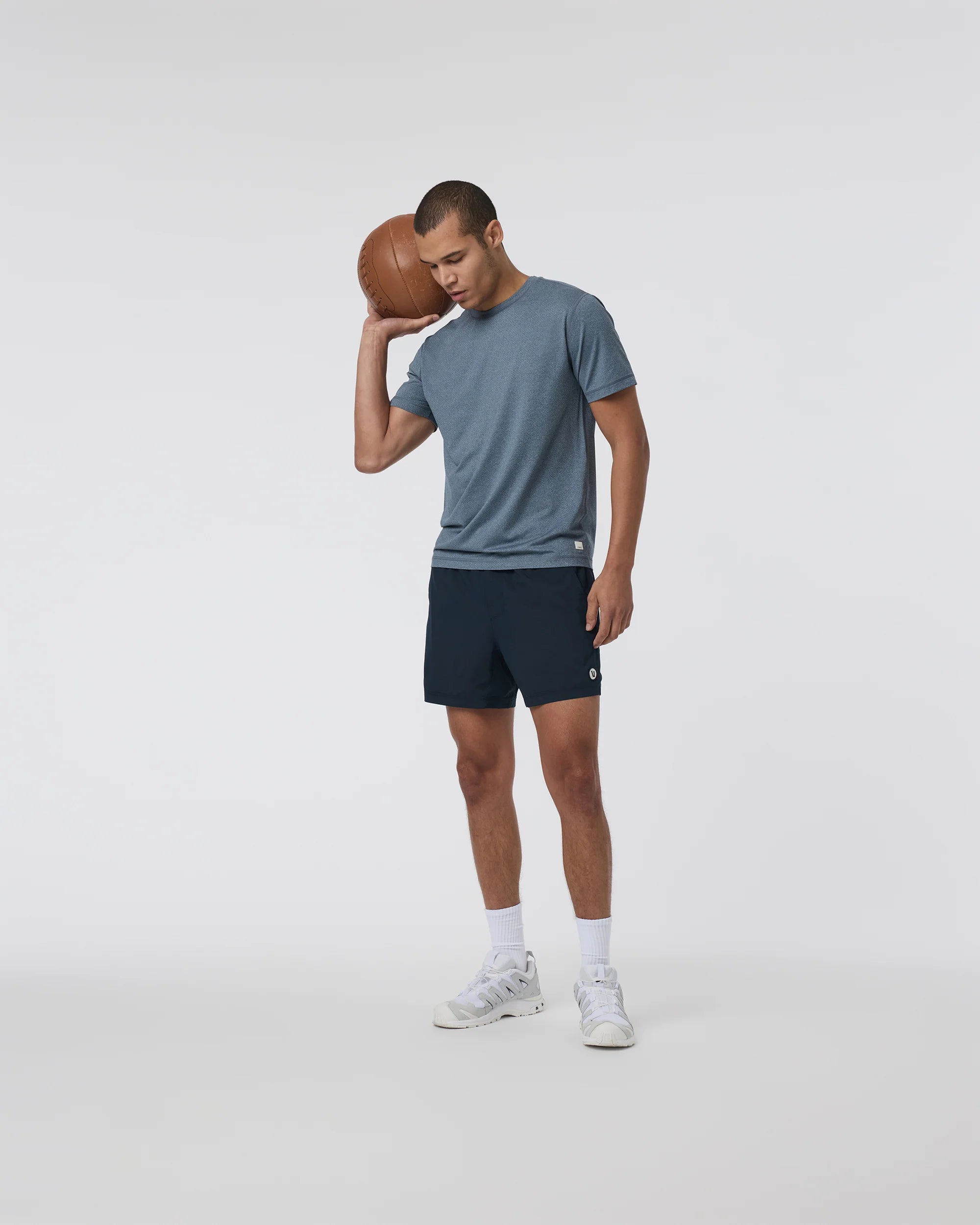 vuori Men's Tradewind Performance Tee 2.0 in Pacific Heather