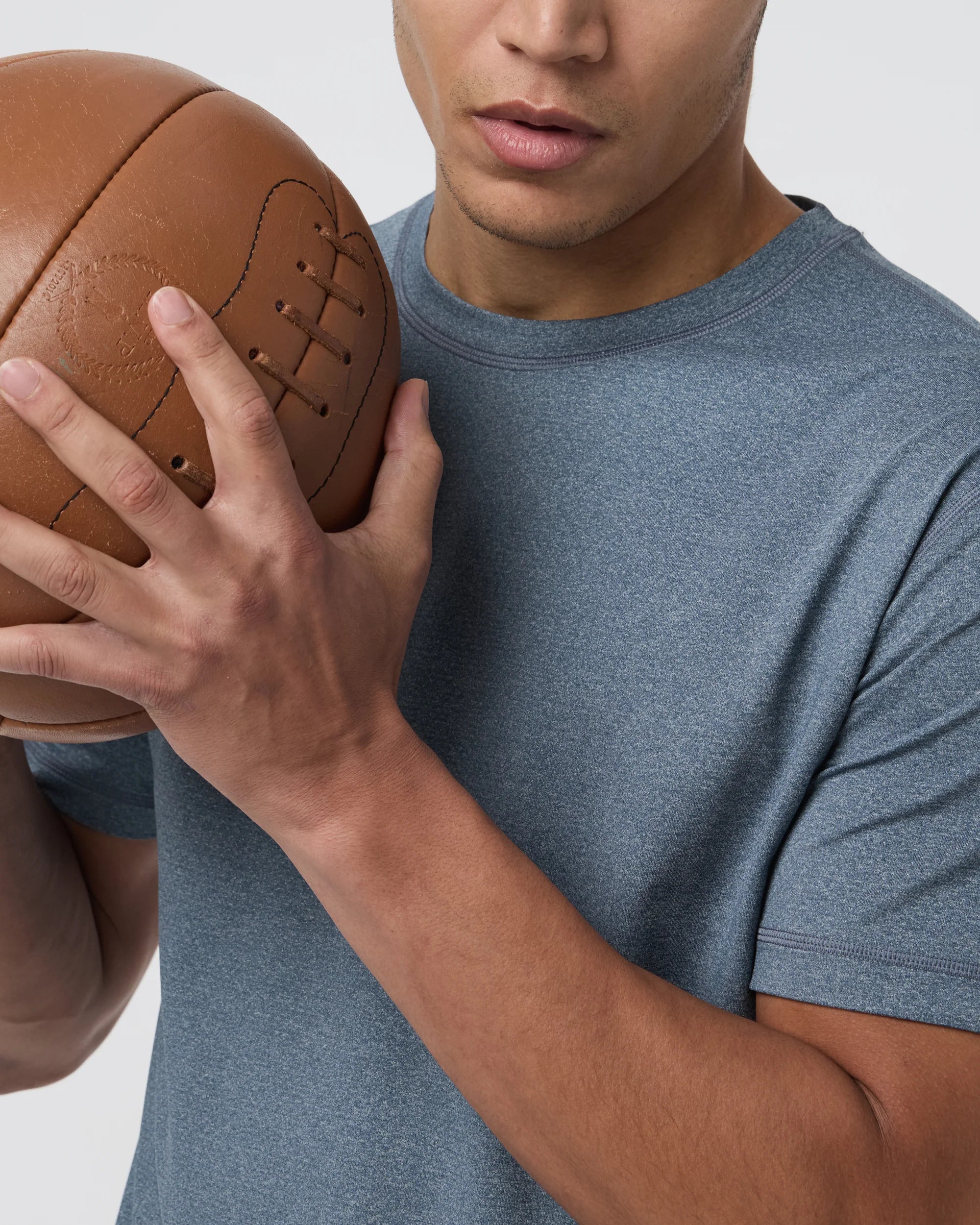 vuori Men's Tradewind Performance Tee 2.0 in Pacific Heather