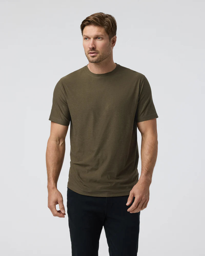 vuori Men's Strato Tech Tee in  Moss Green Heather