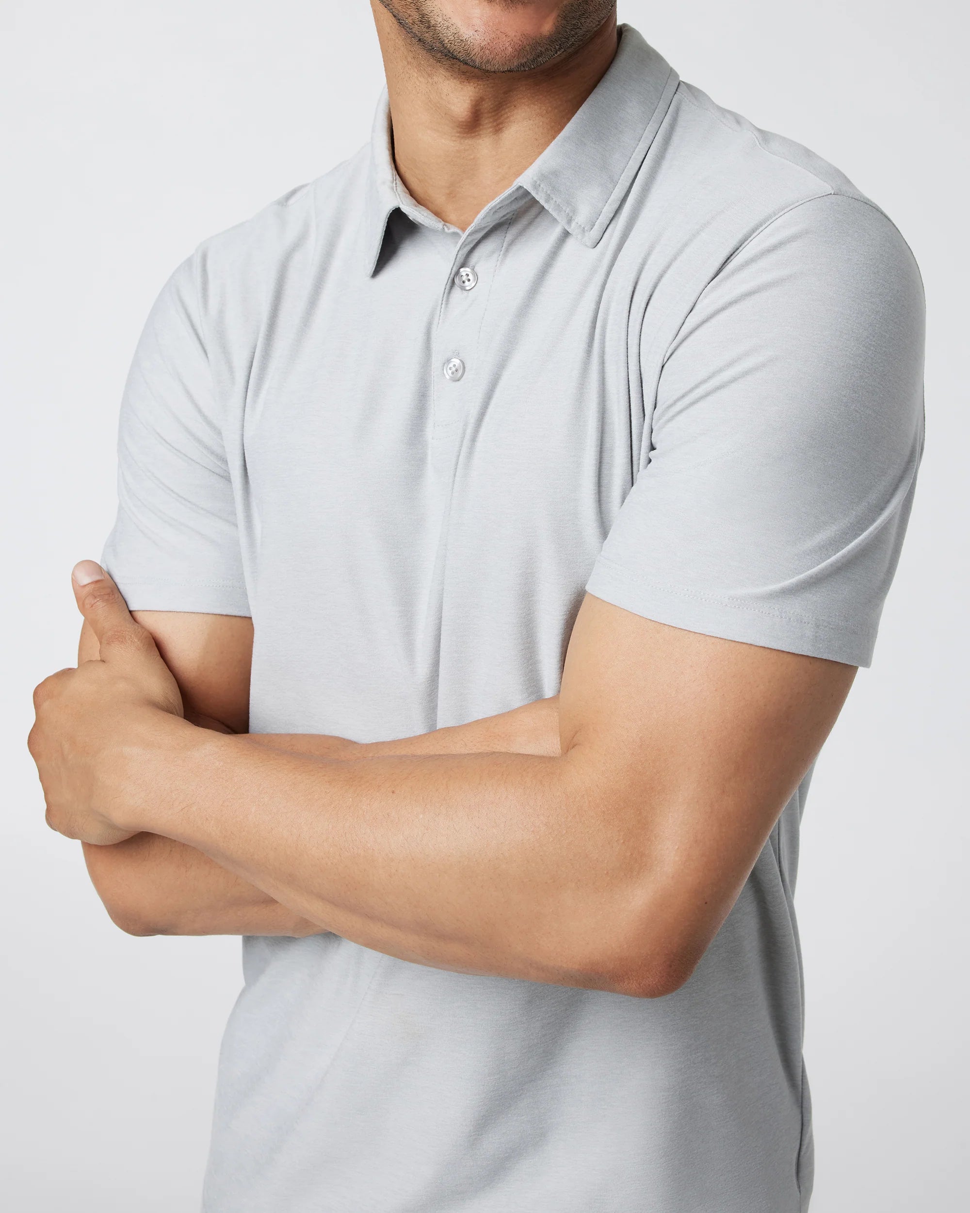 vuori Men's Strato Tech Polo in Platinum Heather