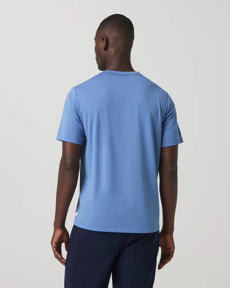 vuori Men's Current Tech Tee in Isle Blue