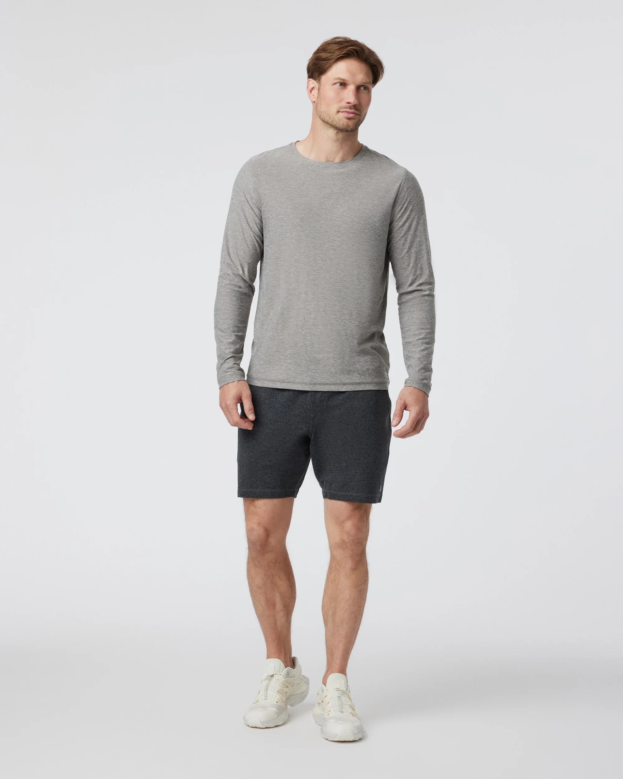 vuori Men's 7" Ponto Performance Short in Charcoal Heather