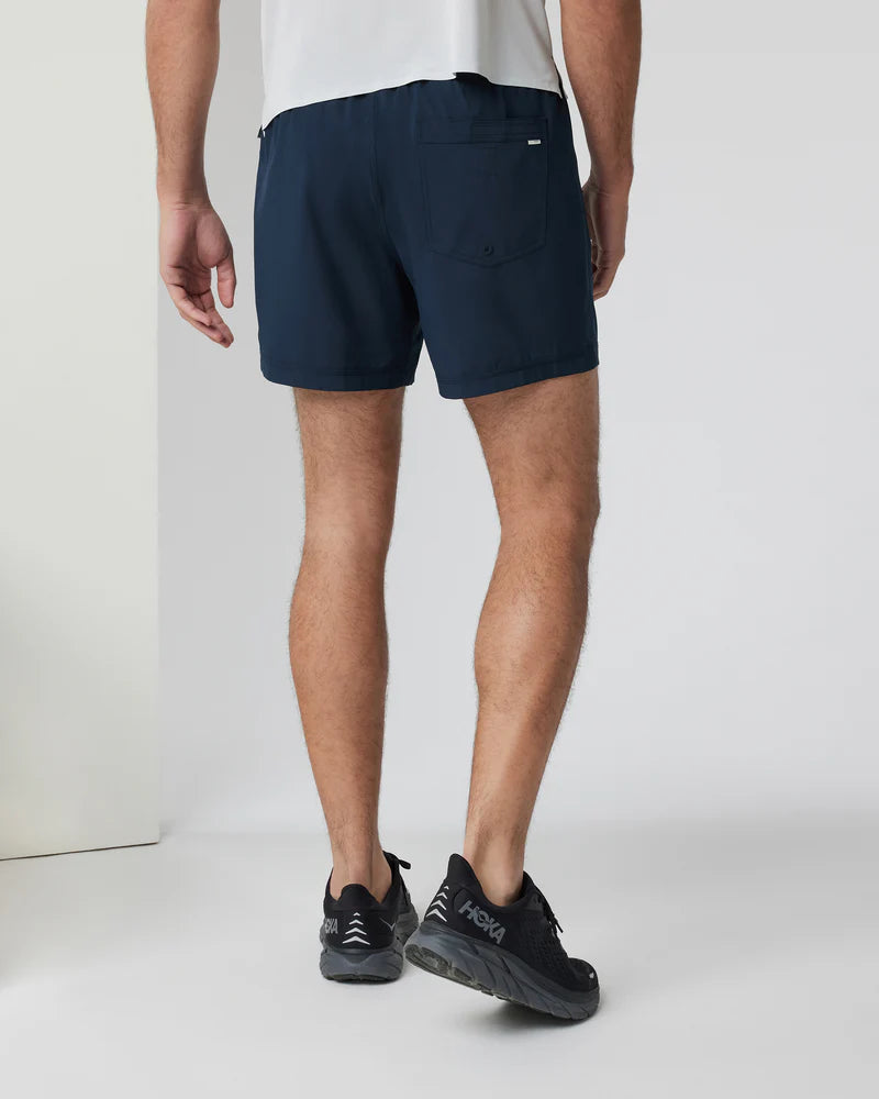 vuori Men's Kore Short Lined 5" in Ink