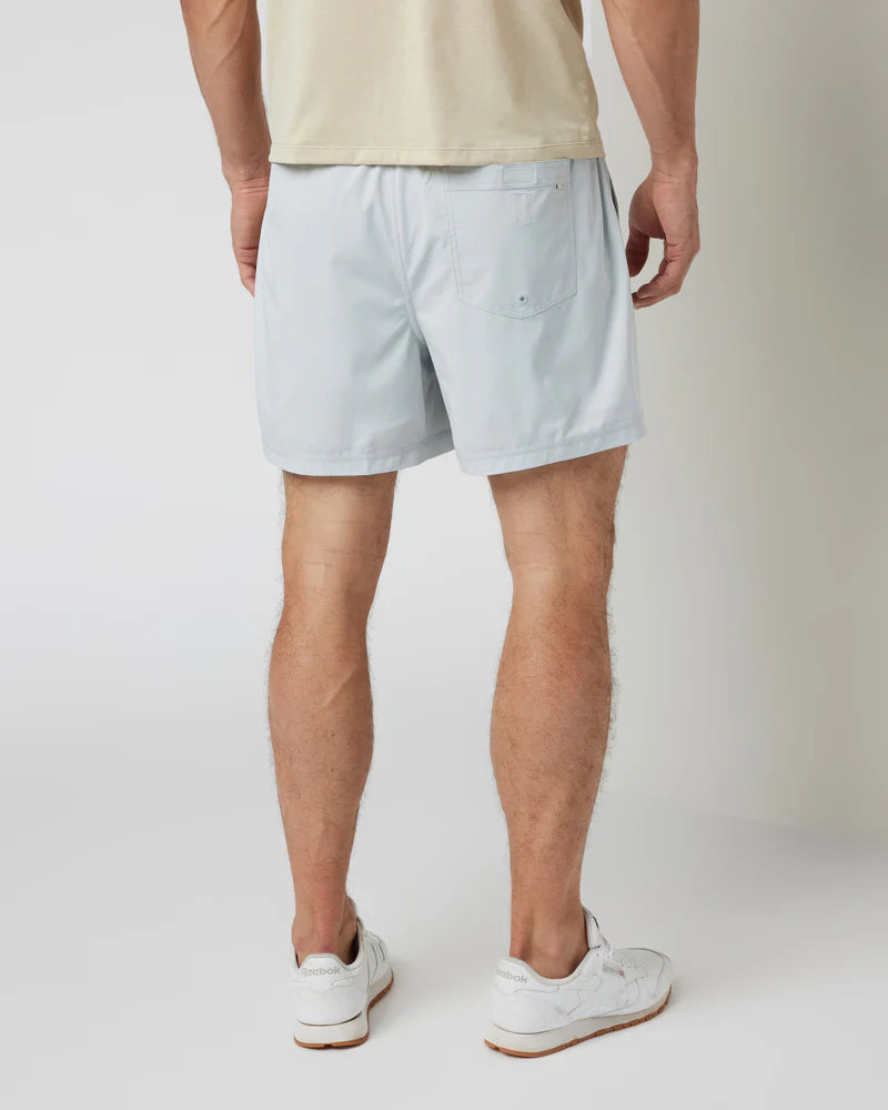vuori Men's 5" Lined Kore Everyday Lined Short in Sky Grey