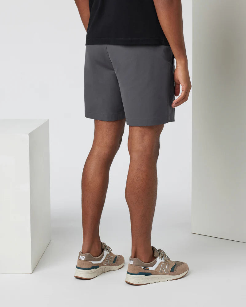 vuori Men's Meta™ Short 6" in Charcoal