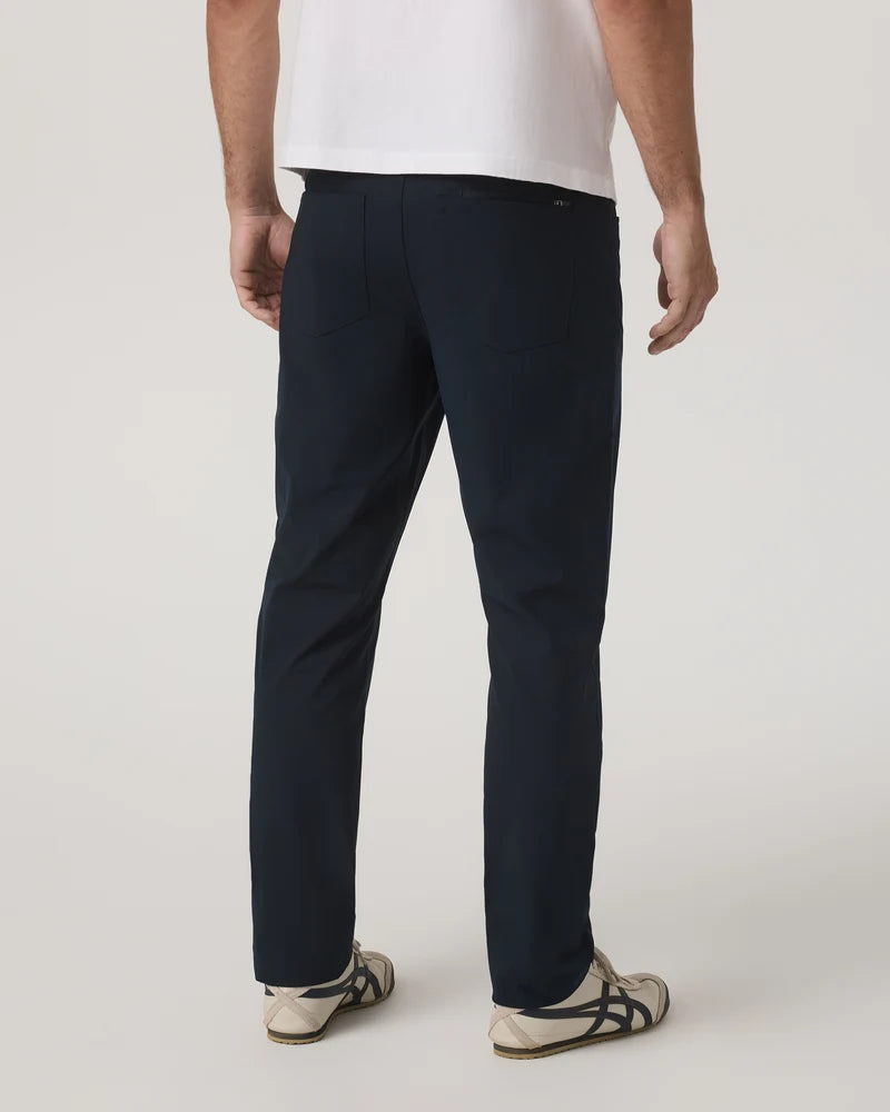 vuori Men's Meta™ Pant Classic Fit 32" in Ink