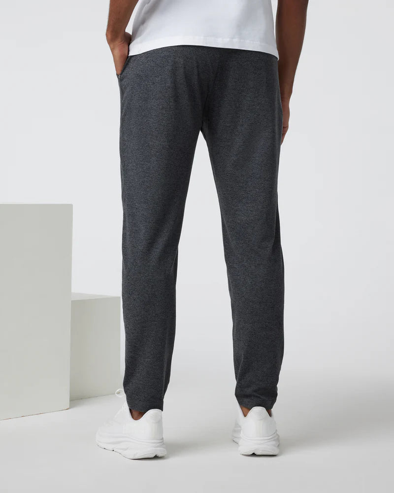vuori Men's 30" Ponto Performance Pant in Charcoal Heather